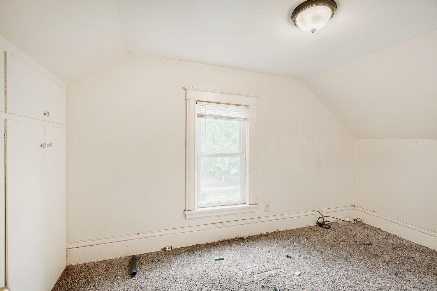11th image of 3019 Upton Ave N, Minneapolis, MN 55411 | MLS# 7038109