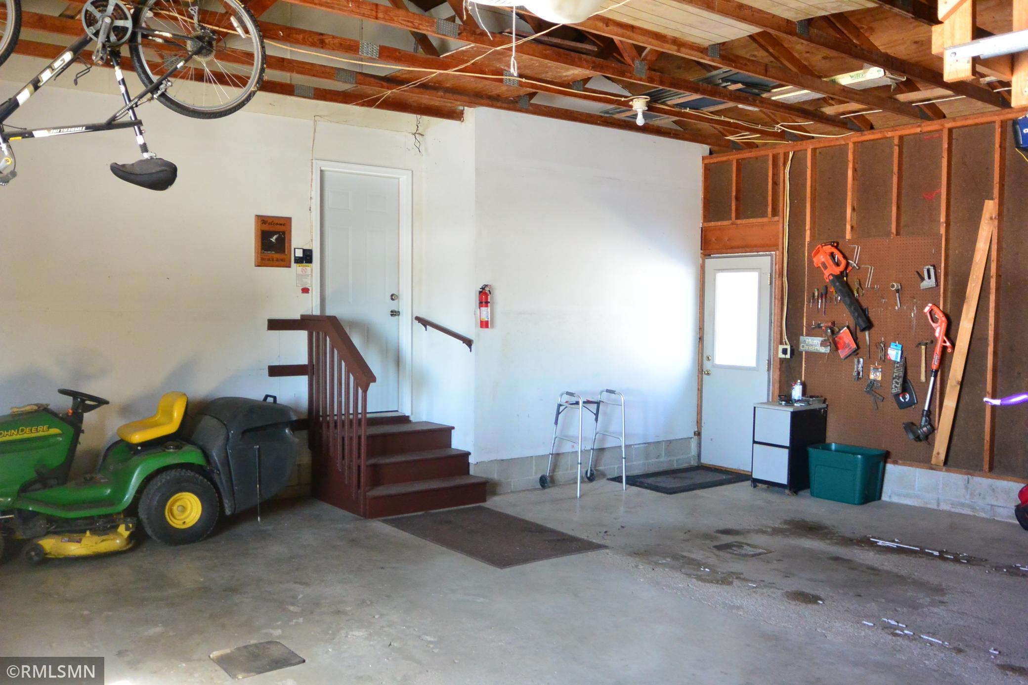 Homes for sale in Glencoe, MN | 1235 1st St E, Glencoe, MN 55336 | MLS# 7038546