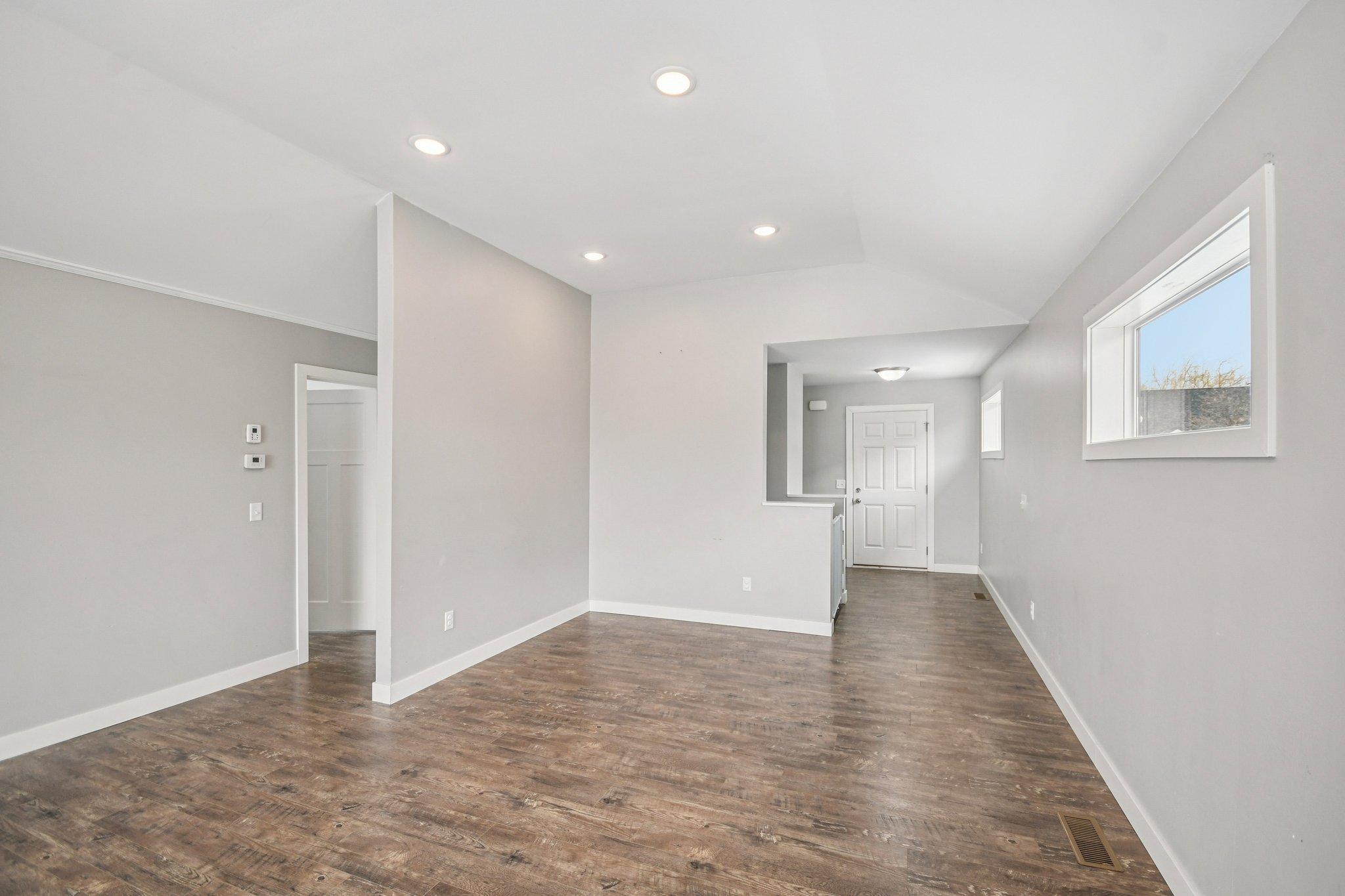 Homes for sale in Hutchinson, MN | 413 Grant Ave Se, Hutchinson, MN 55350 | MLS# 7038554