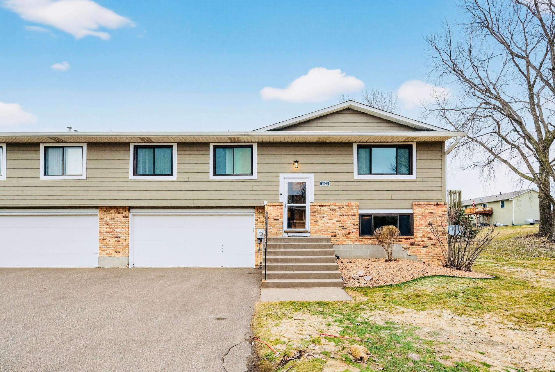 Homes for sale in Maplewood, MN | 1272 Ferndale St N, Maplewood, MN 55119 | MLS# 7038555