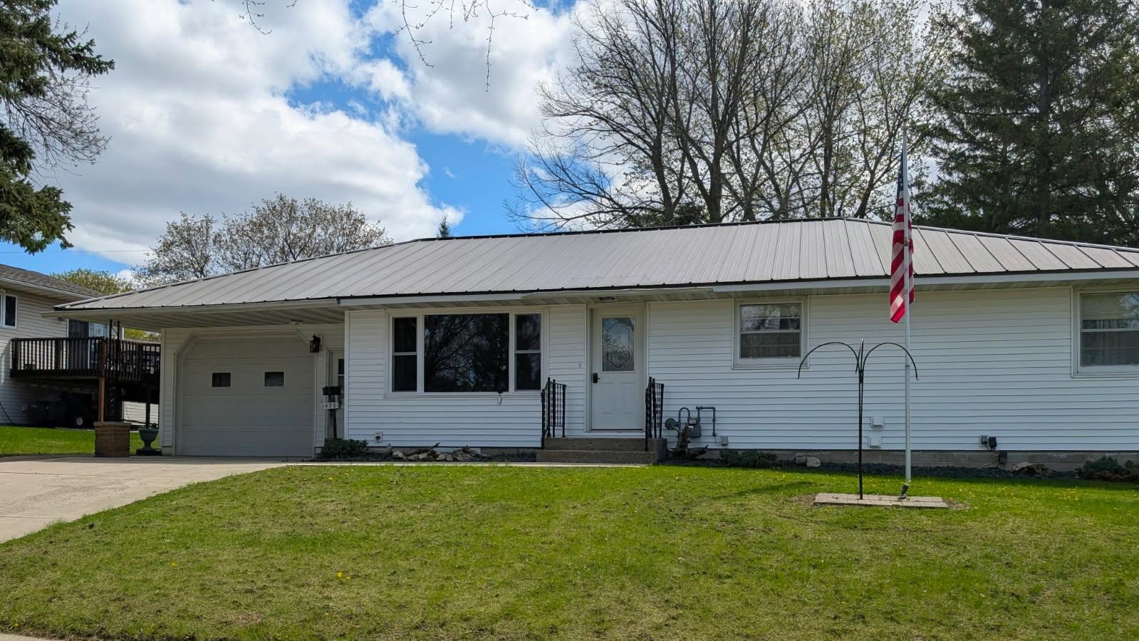 Homes for sale in Montevideo, MN | 1430 N 4th St, Montevideo, MN 56265 | MLS# 7038578