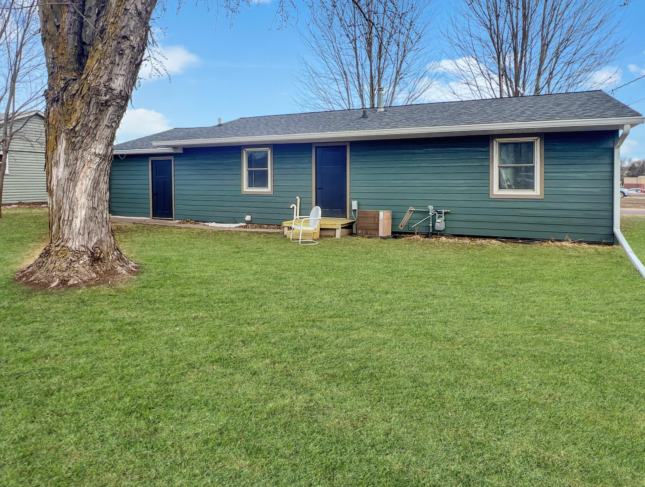 3rd image of 922 S State St, Fairmont, MN 56031 | MLS# 7038608