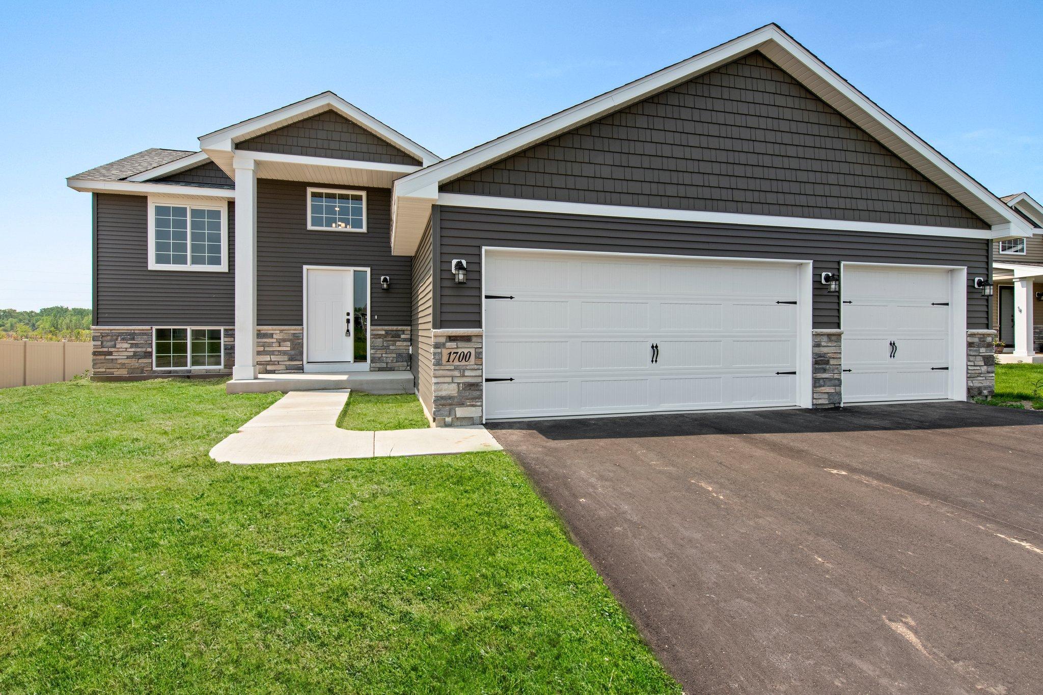 Homes for sale in Watertown, MN | 581 Sienna Dr, Watertown, MN 55388 | MLS# 7038696