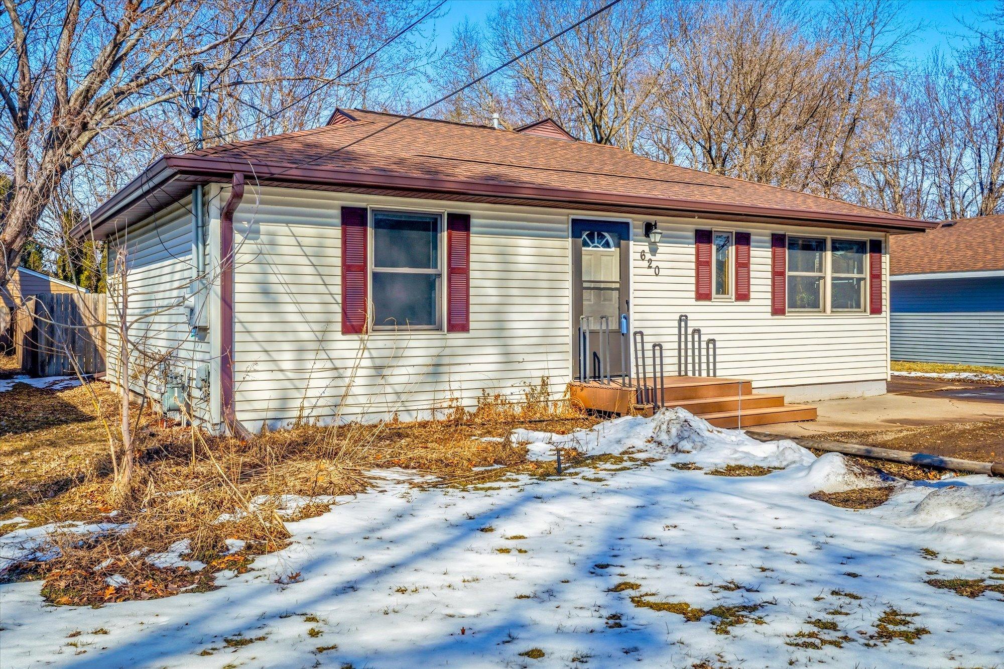 Homes for sale in Forest Lake, MN | 620 2Nd St Se, Forest Lake, MN 55025 | MLS# 7038723