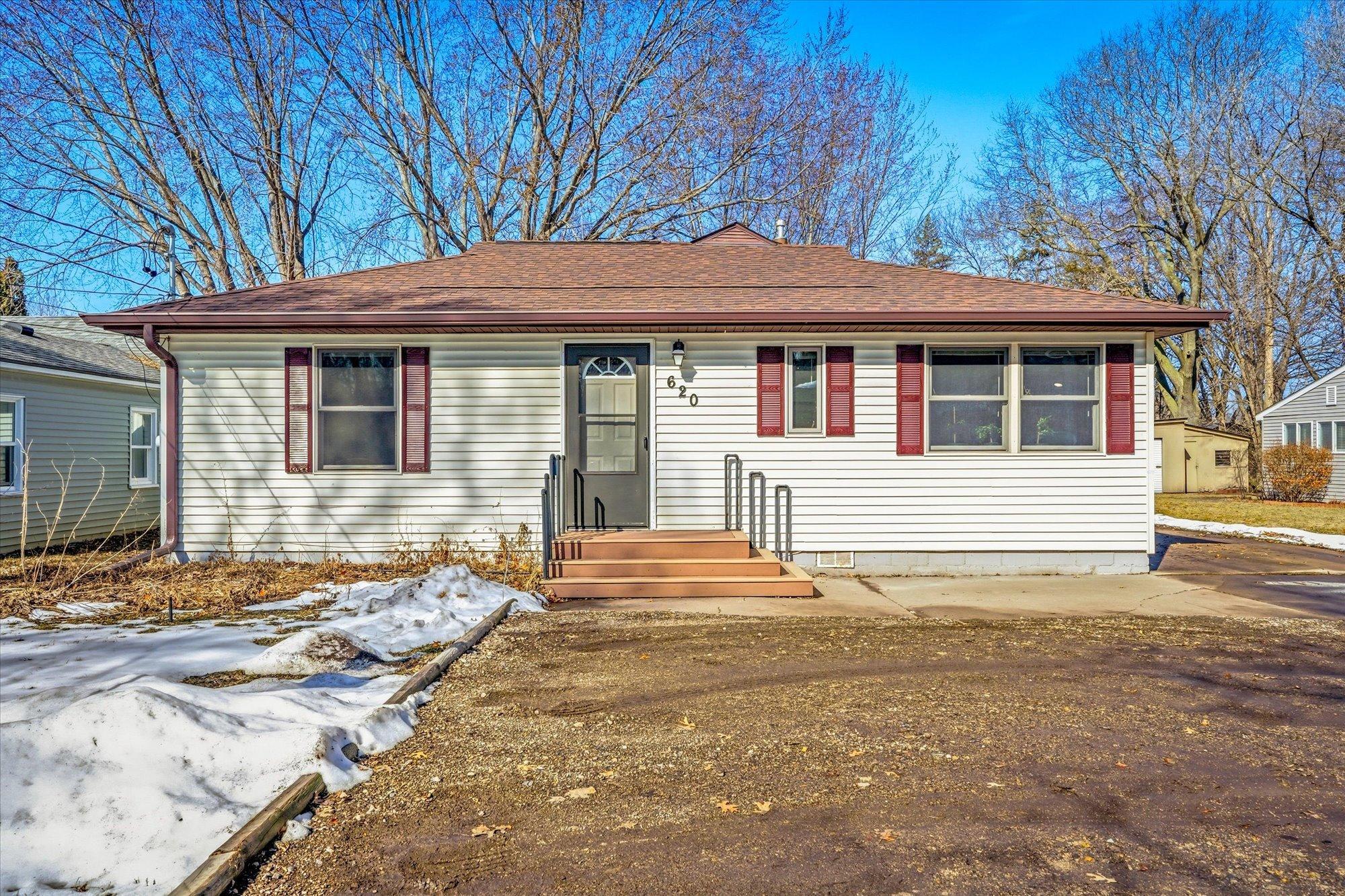 Homes for sale in Forest Lake, MN | 620 2nd St Se, Forest Lake, MN 55025 | MLS# 7038723