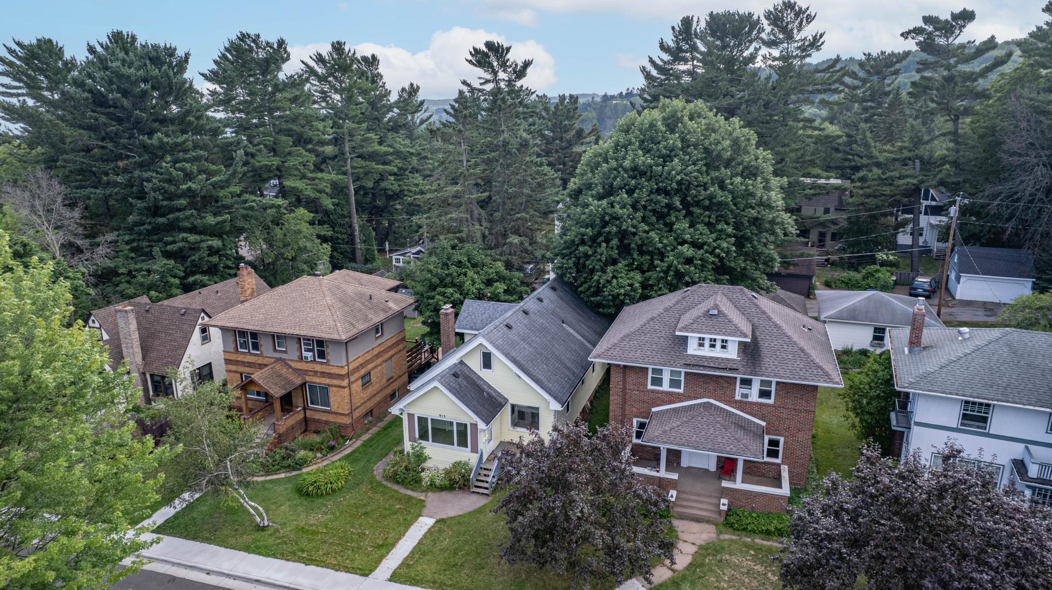 Homes for sale in Duluth, MN | 915 Grandview Ave, Duluth, MN 55812 | MLS# 7038754