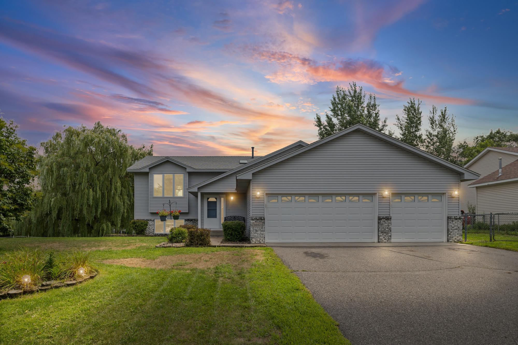 1st image of 14421 Tungsten Wy Nw, Anoka, MN 55303 | MLS# 7038780