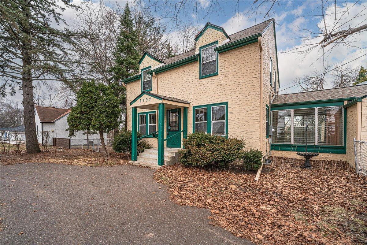 Homes for sale in Maplewood, MN | 2697 Stillwater Rd E, Maplewood, MN 55119 | MLS# 7038821