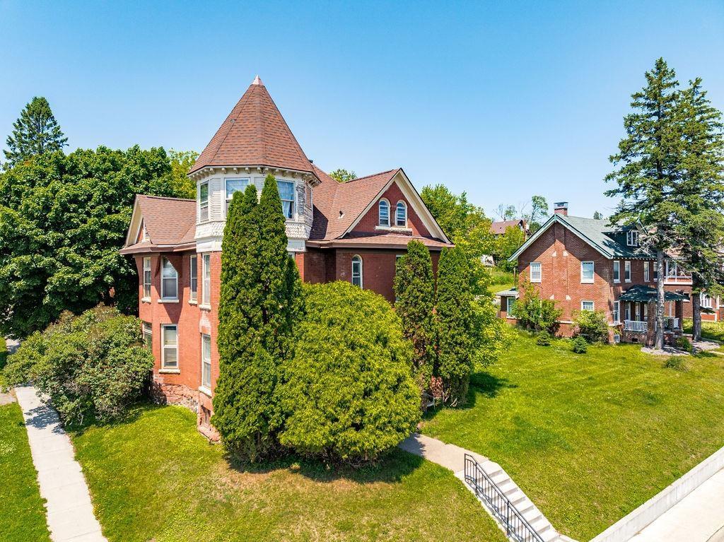 Homes for sale in Duluth, MN | 1801 E 4Th St, Duluth, MN 55812 | MLS# 7038886