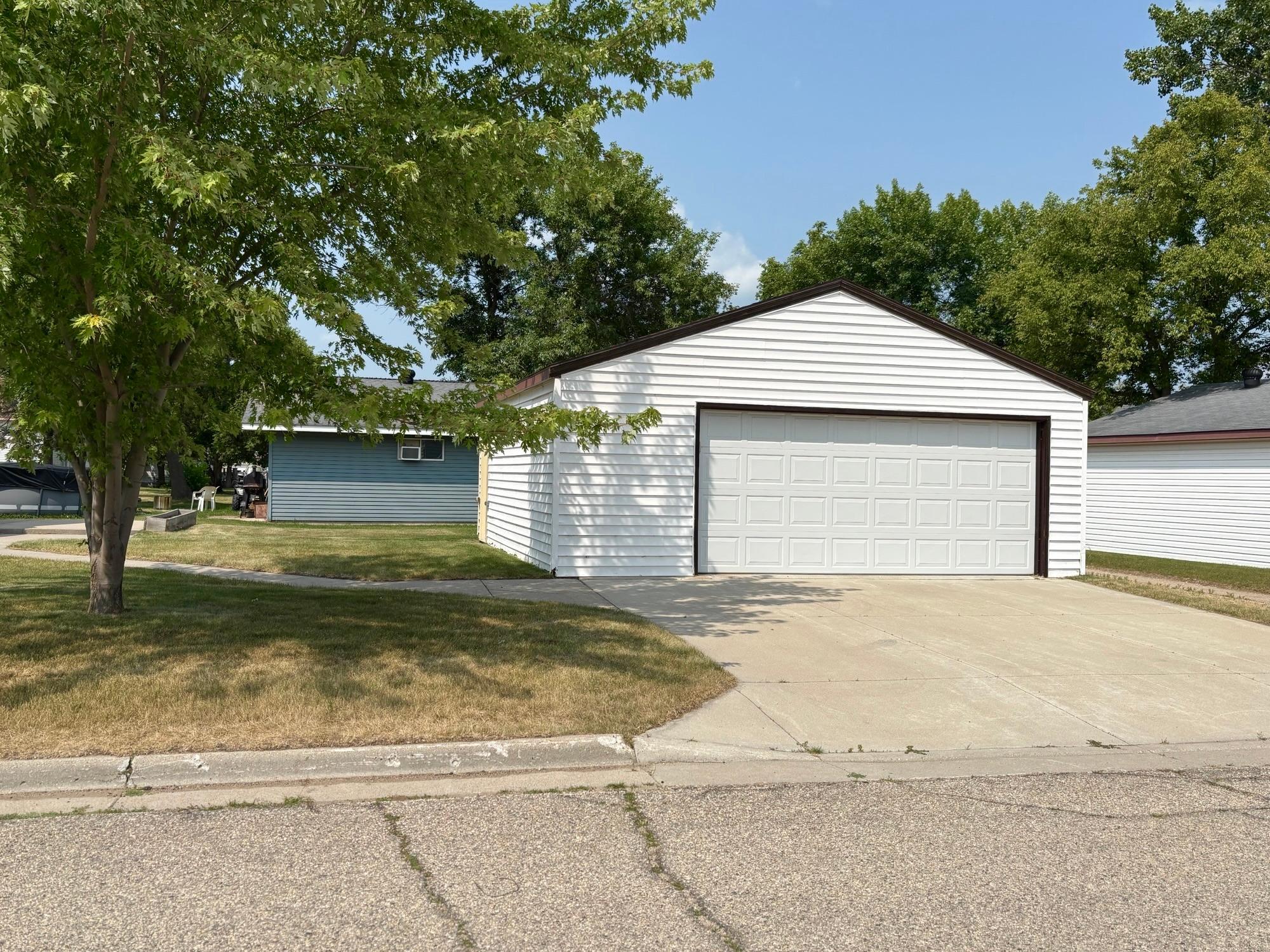 4th image of 622 Saint Paul Ave S, Thief River Falls, MN 56701 | MLS# 7039058