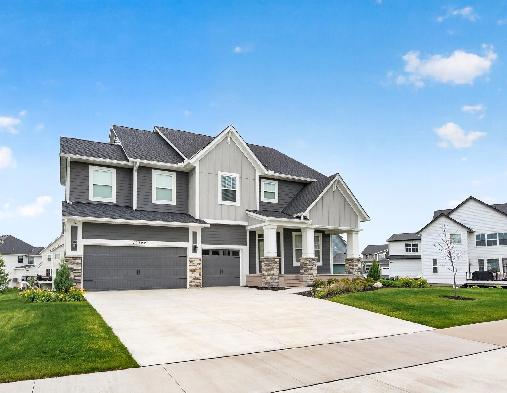1st image of 10122 Shadyview Ln N, Maple Grove, MN 55311 | MLS# 7039156