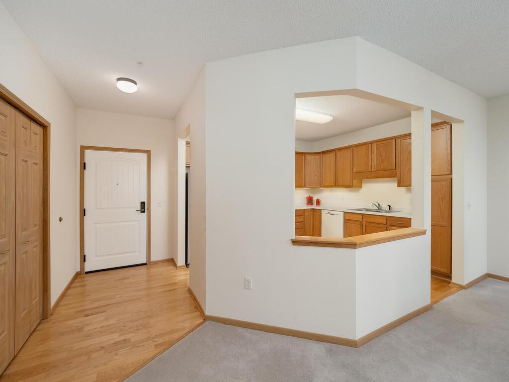 2nd image of 1900 Rush Lake Trl #126, Saint Paul, MN 55112 | MLS# 7039158