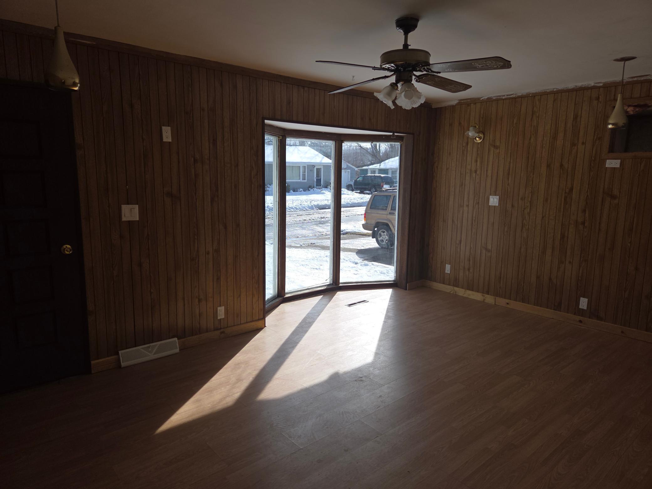 Homes for sale in Albert Lea, MN | 918 Plainview Ln, Albert Lea, MN 56007 | MLS# 7039310