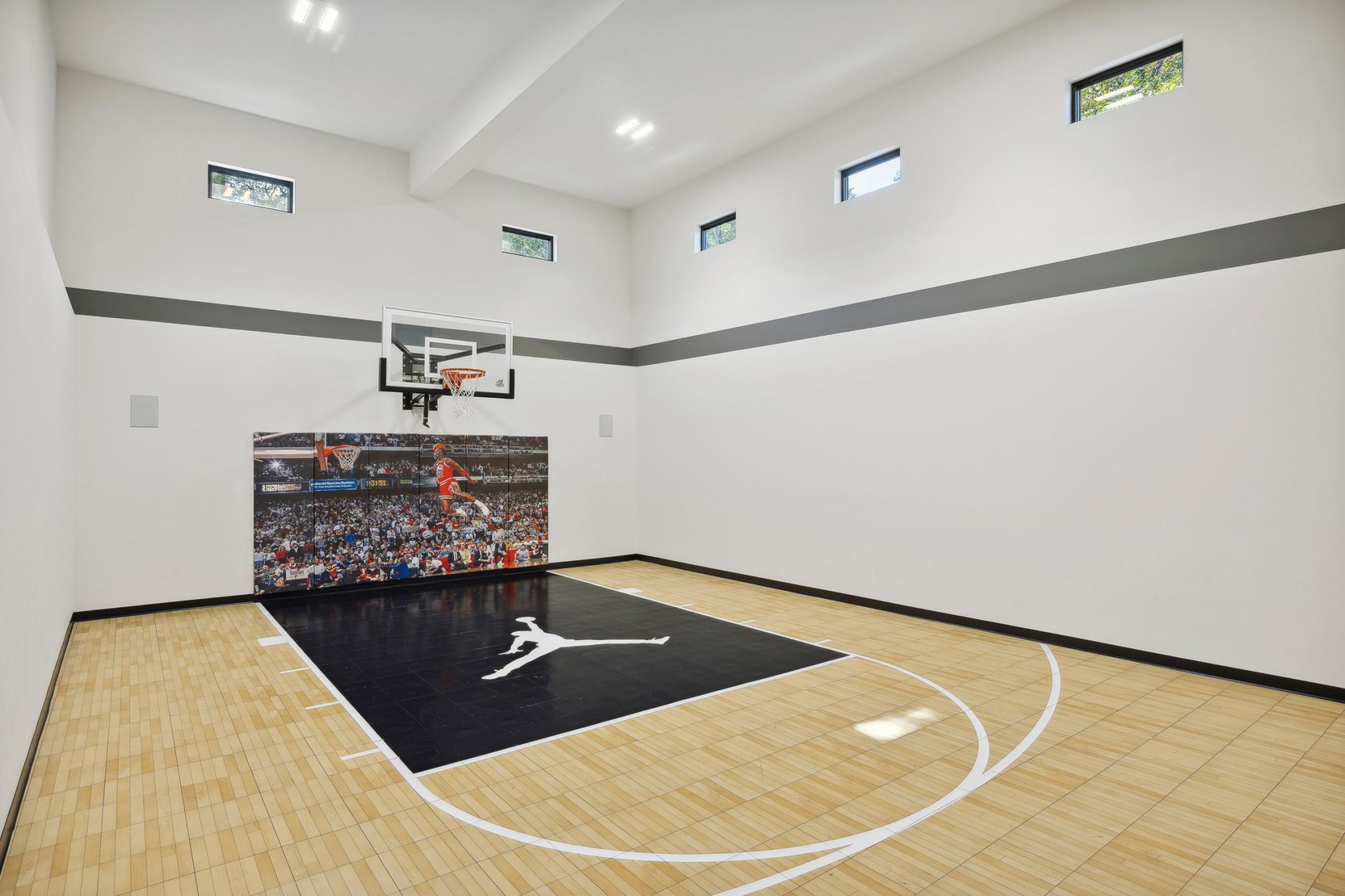 Homes for sale in Deephaven, MN | 18780 Minnetonka Blvd, Deephaven, MN 55391 | MLS# 7039446