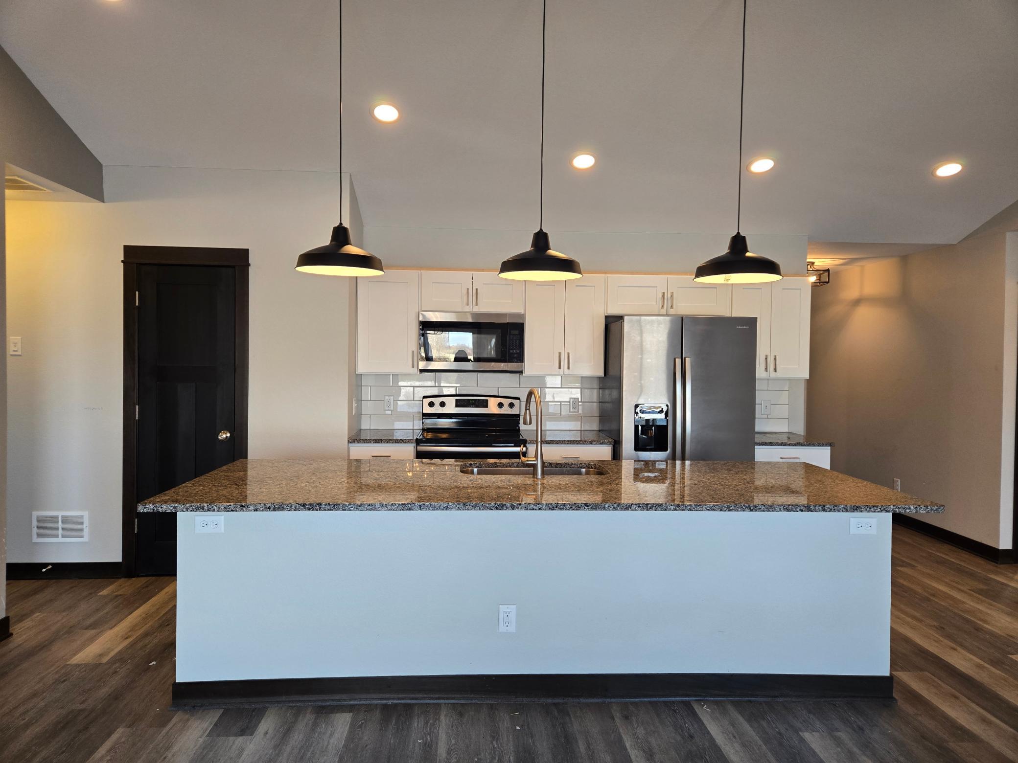 Homes for sale in Le Center, MN | 370 Horizon Dr, Le Center, MN 56057 | MLS# 7039453