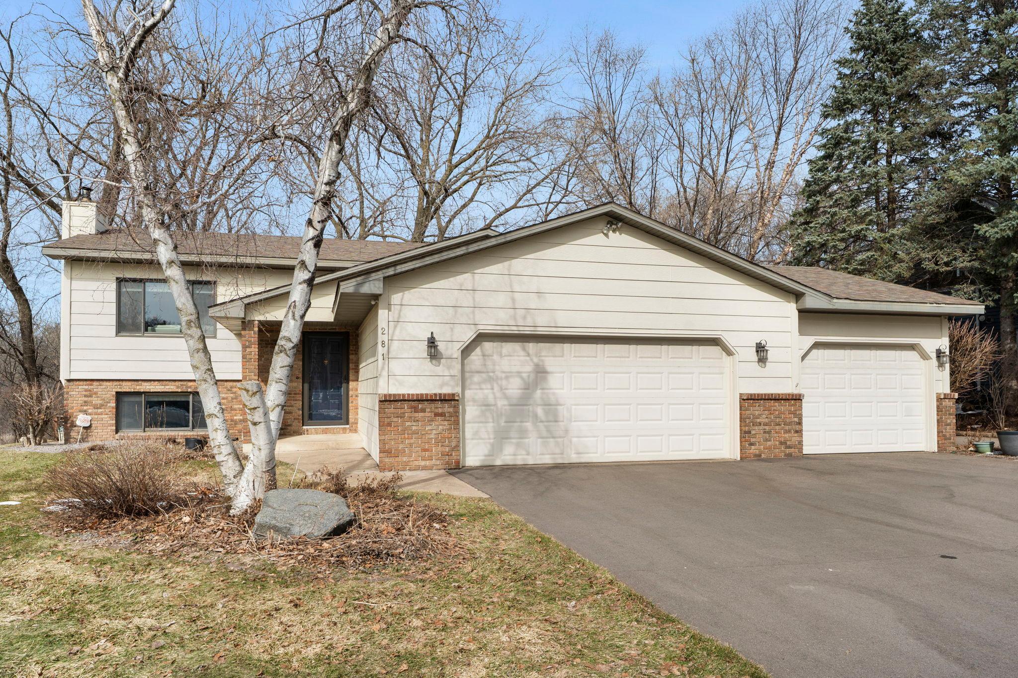 Homes for sale in Vadnais Heights, MN | 281 Woodridge Dr, Vadnais Heights, MN 55127 | MLS# 7039627