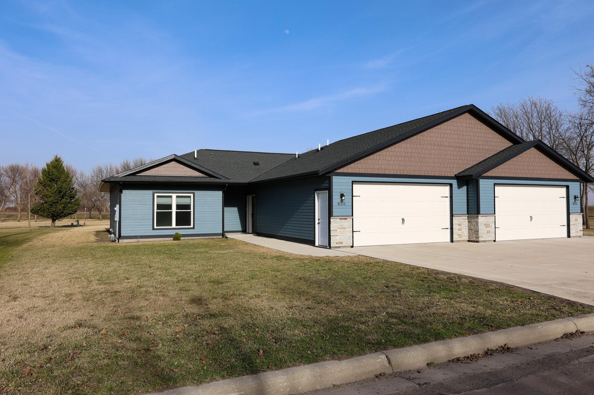 Homes for sale in Fairfax, MN | 800 Elm Dr, Fairfax, MN 55332 | MLS# 7039810