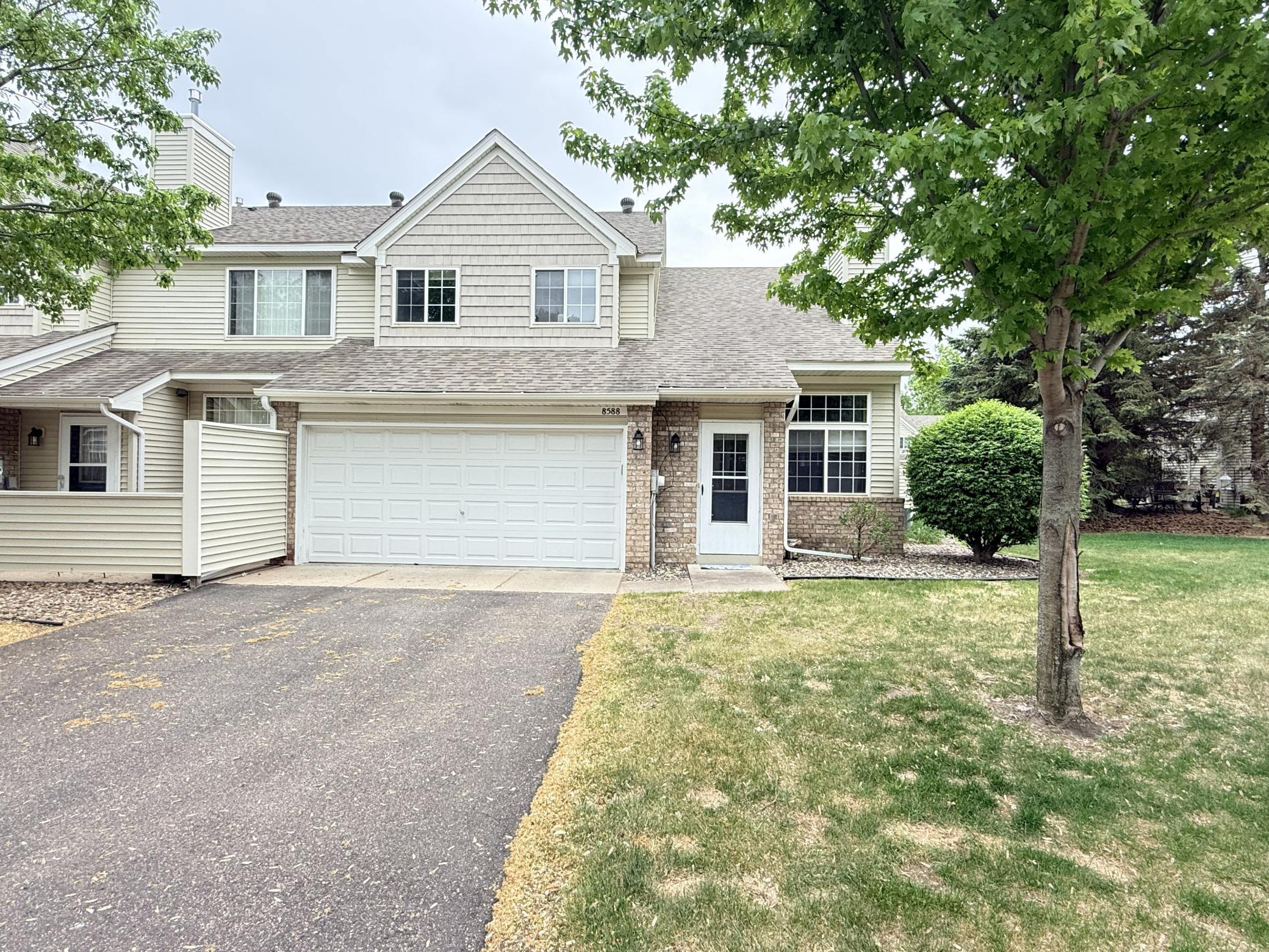 Homes for sale in Inver Grove Heights, MN | 8588 Brinkley Ln, Inver Grove Heights, MN 55076 | MLS# 7040064