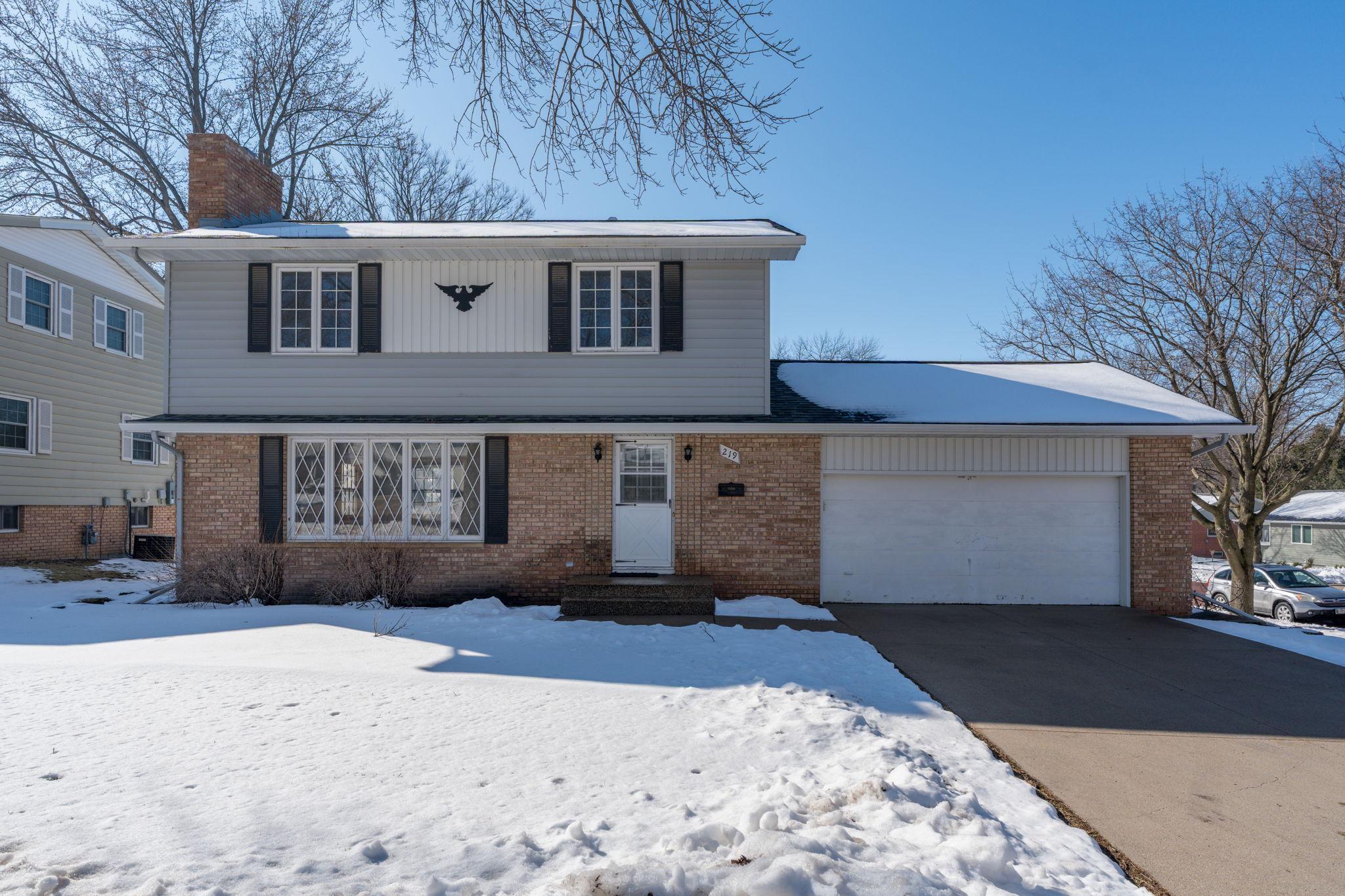 Homes for sale in Mankato, MN | 219 Terrace Dr, Mankato, MN 56001 | MLS# 7040272