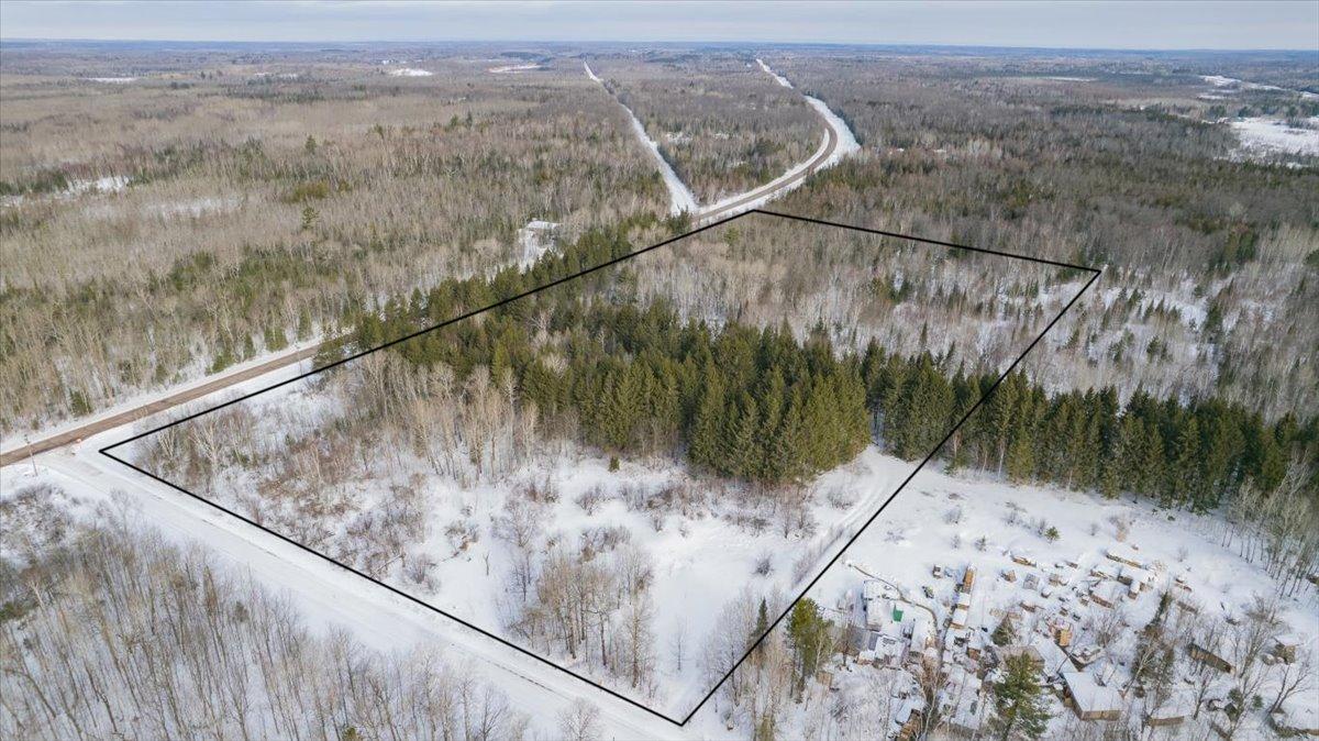 Homes for sale in Solon Springs, WI | 9249 E Stone Chimney Rd, Solon Springs, WI 54873 | MLS# 7040318