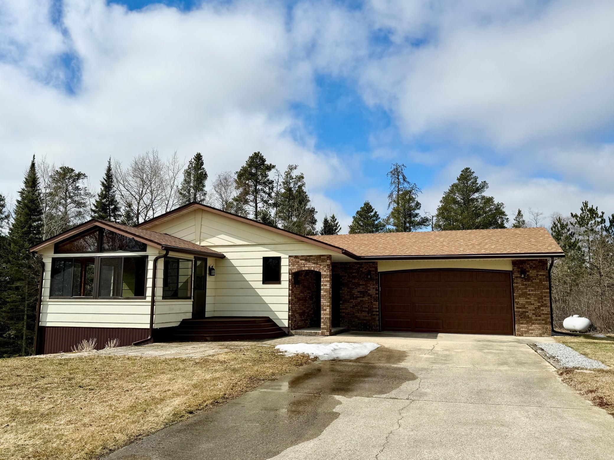 Homes for sale in Warroad, MN | 56072 350th St, Warroad, MN 56763 | MLS# 7040783