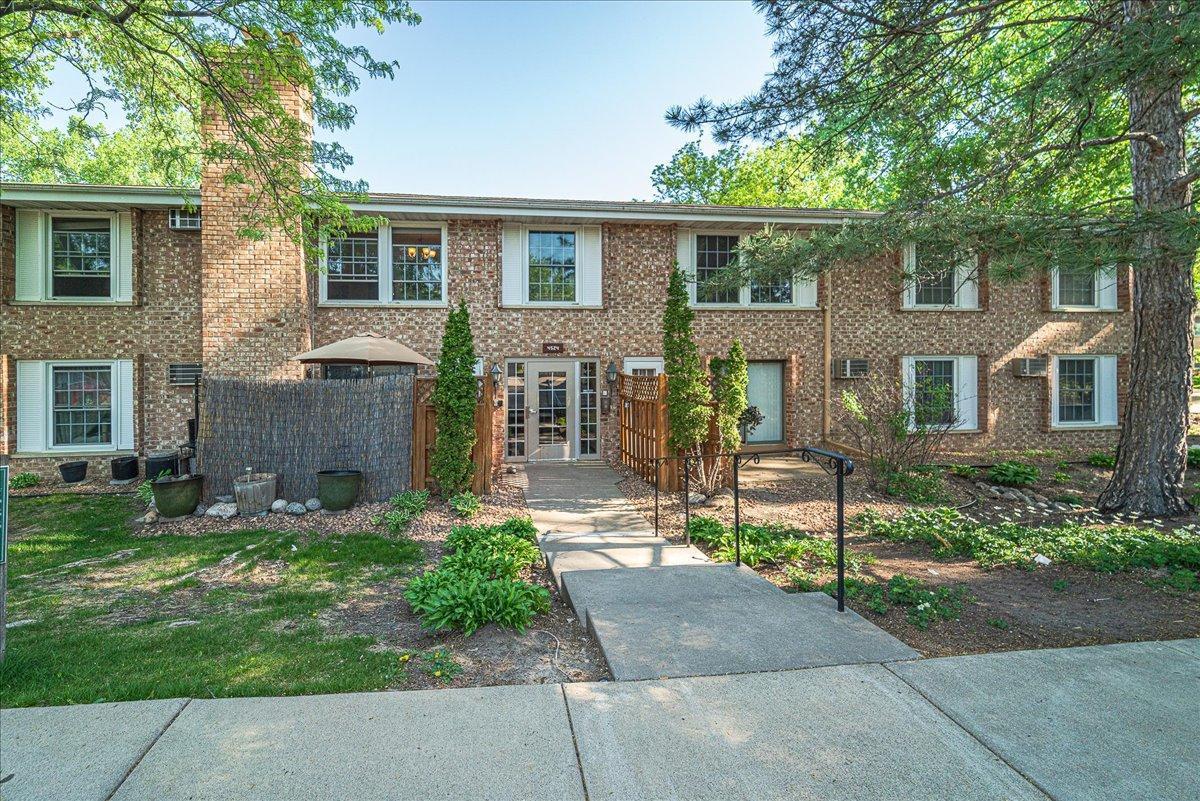 Homes for sale in St. Louis Park, MN | 4524 Cedar Lake Rd S #3, St. Louis Park, MN 55416 | MLS# 7040791