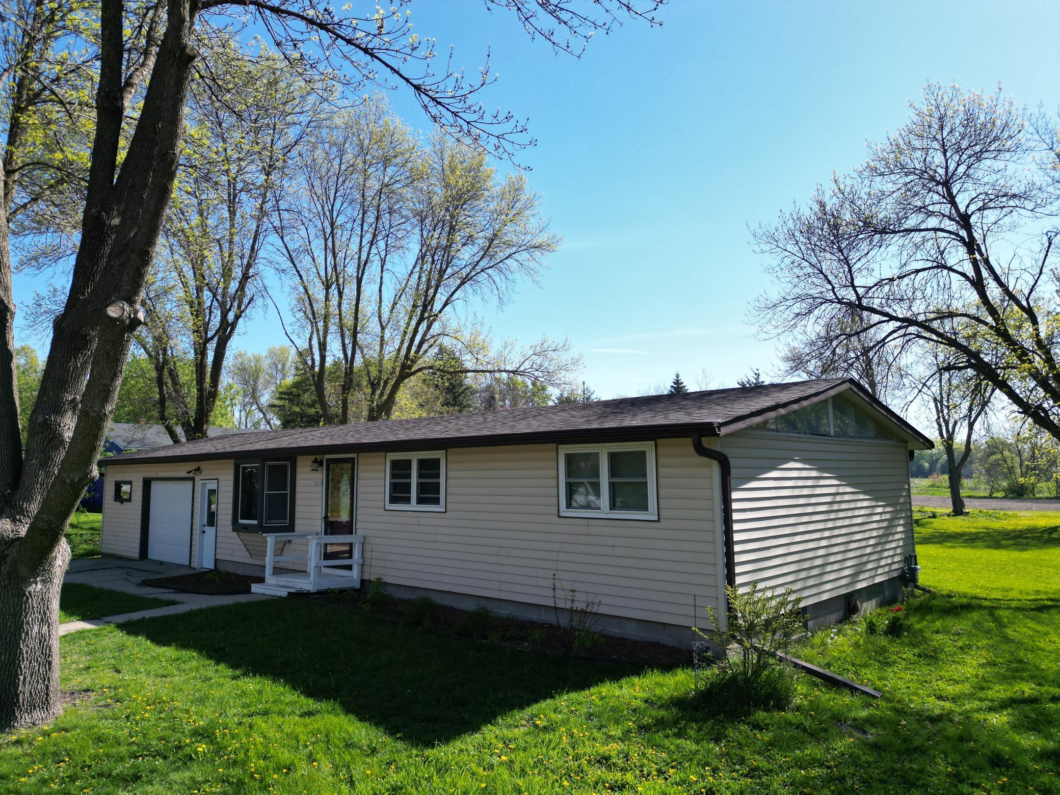 Homes for sale in Redwood Falls, MN | 1111 S Halvorson St, Redwood Falls, MN 56283 | MLS# 7040994