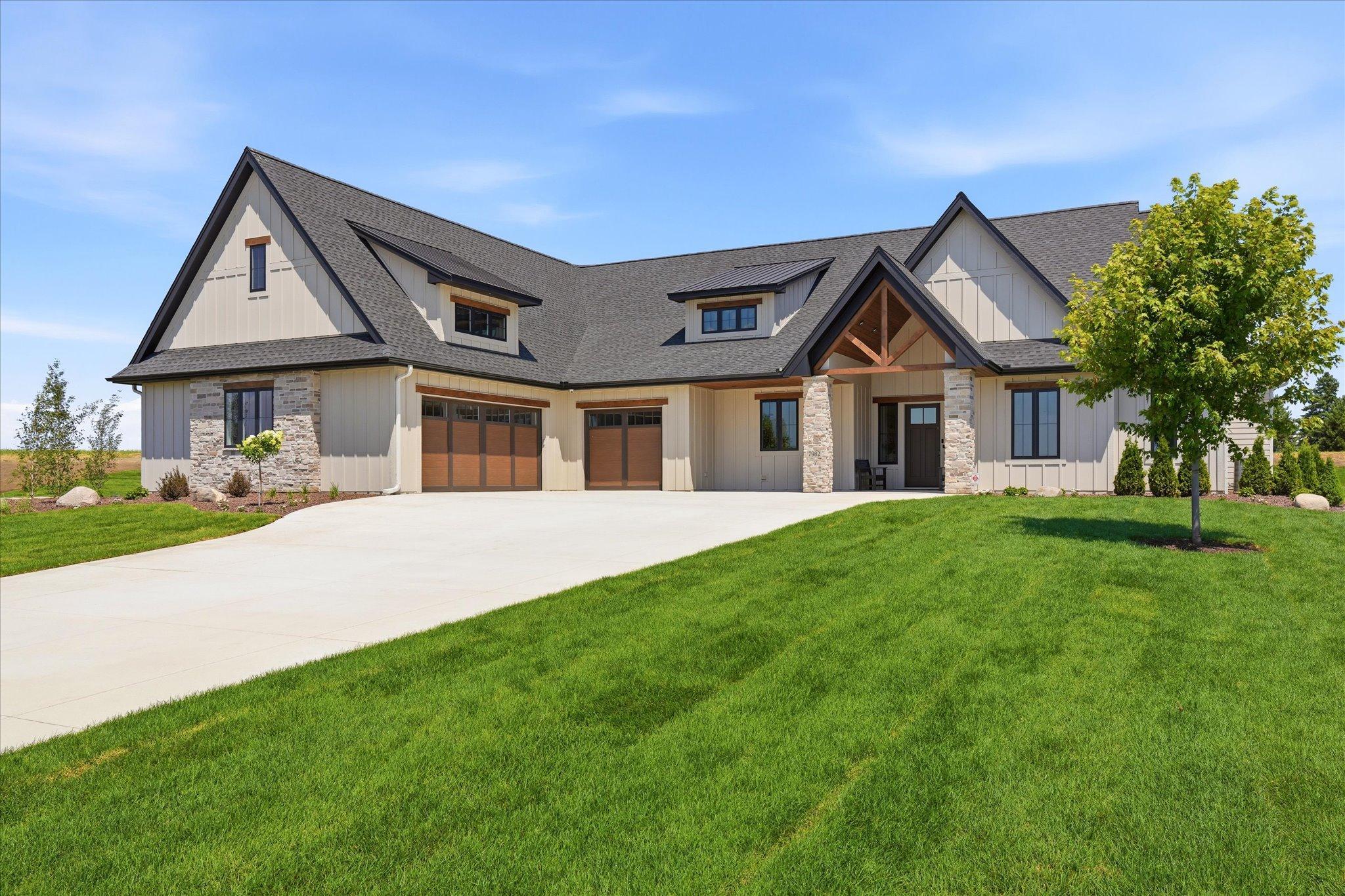 1st image of 7982 Eldorado Rd, Prior Lake, MN 55372 | MLS# 7041151