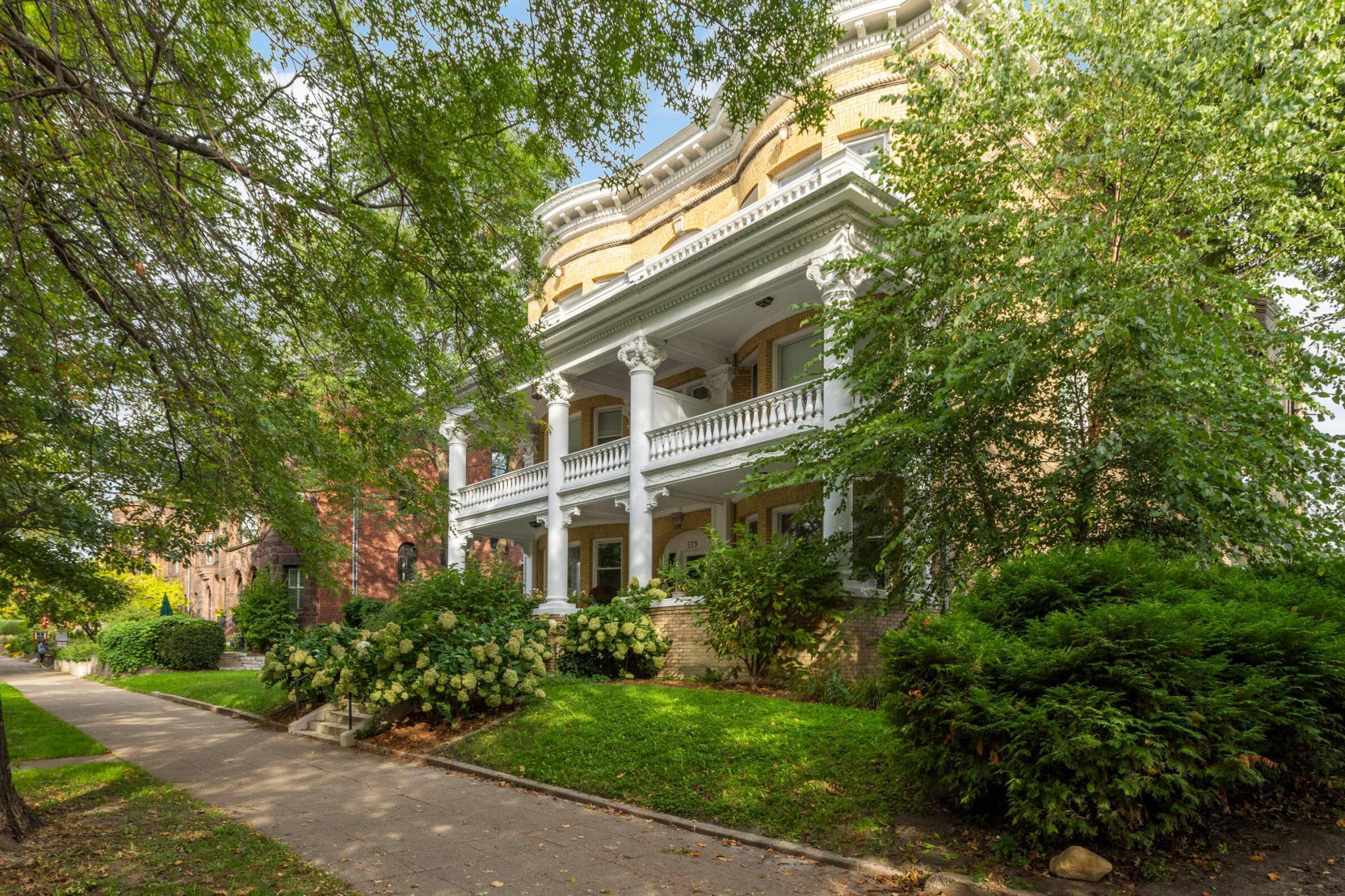1st image of 579 Summit Ave #105, Saint Paul, MN 55102 | MLS# 7041648