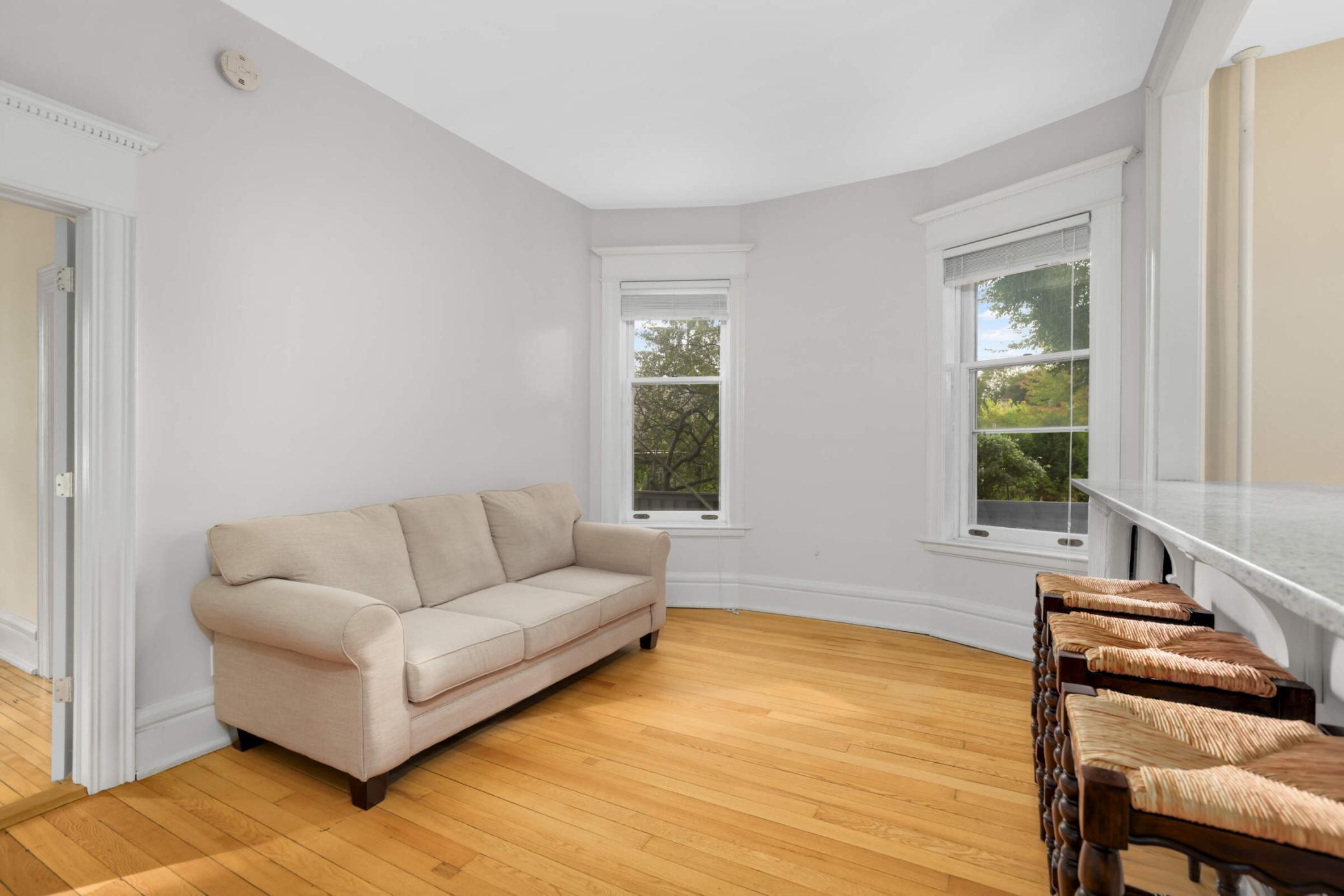 5th image of 579 Summit Ave #105, Saint Paul, MN 55102 | MLS# 7041648