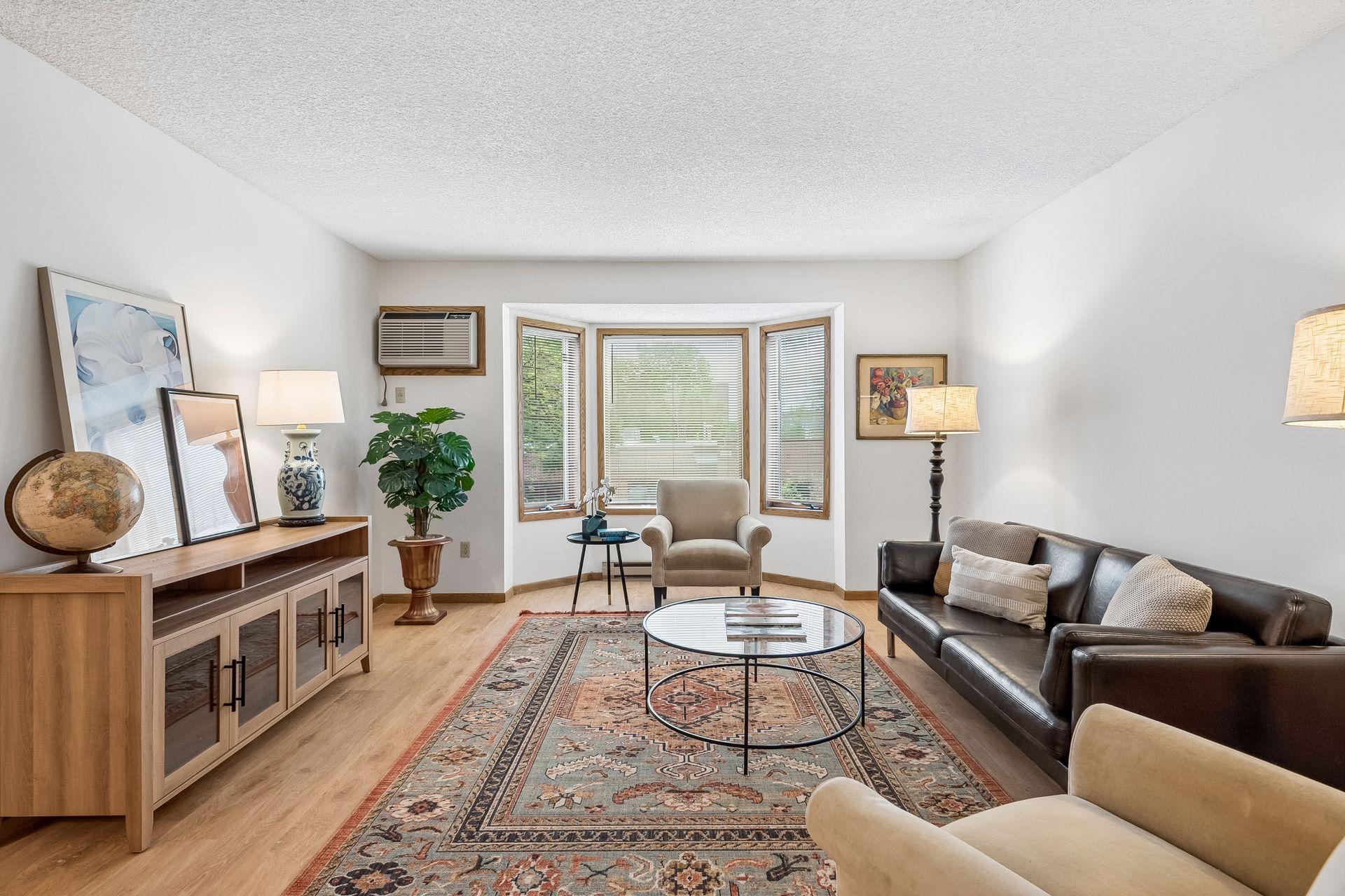 3rd image of 2425 E Franklin Ave #209, Minneapolis, MN 55406 | MLS# 7041663