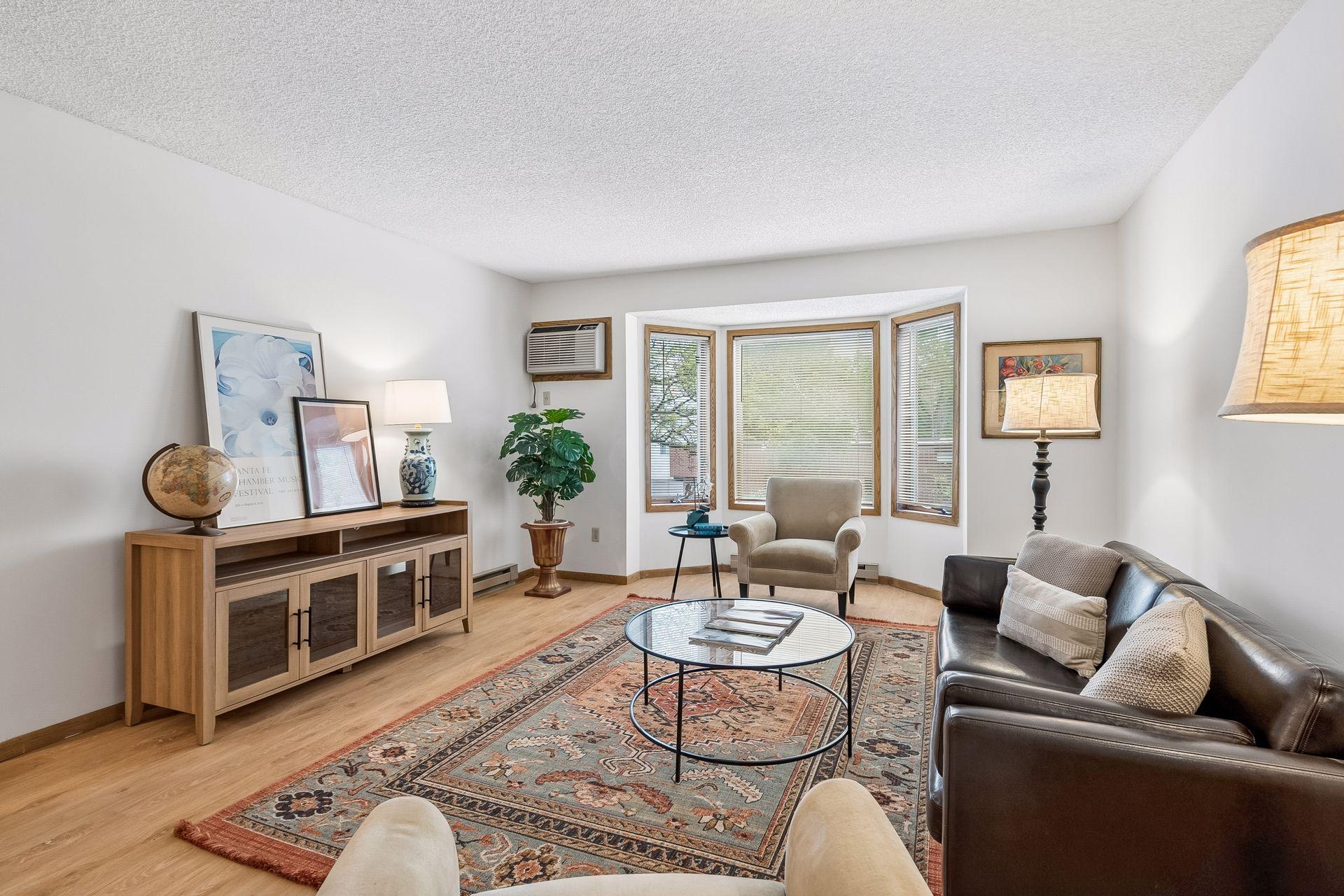 5th image of 2425 E Franklin Ave #209, Minneapolis, MN 55406 | MLS# 7041663