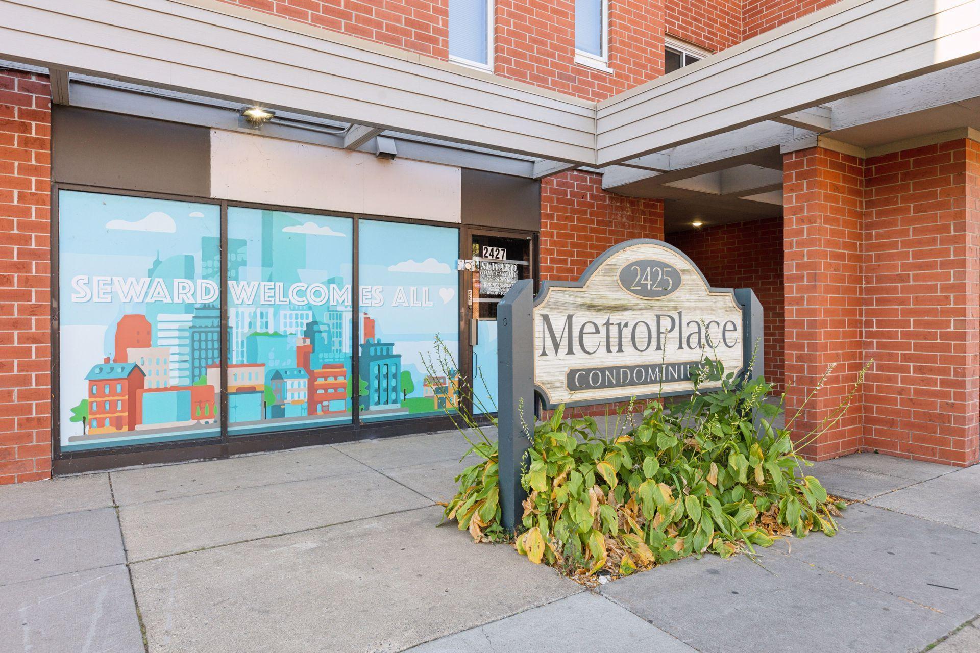 2nd image of 2425 E Franklin Ave #209, Minneapolis, MN 55406 | MLS# 7041663