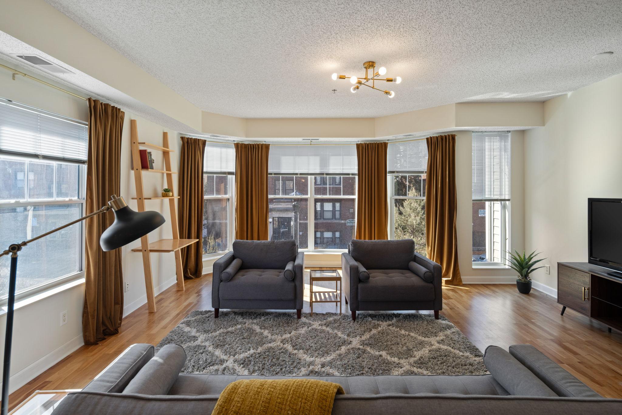 1st image of 1805 3rd Ave S #201, Minneapolis, MN 55404 | MLS# 7041776