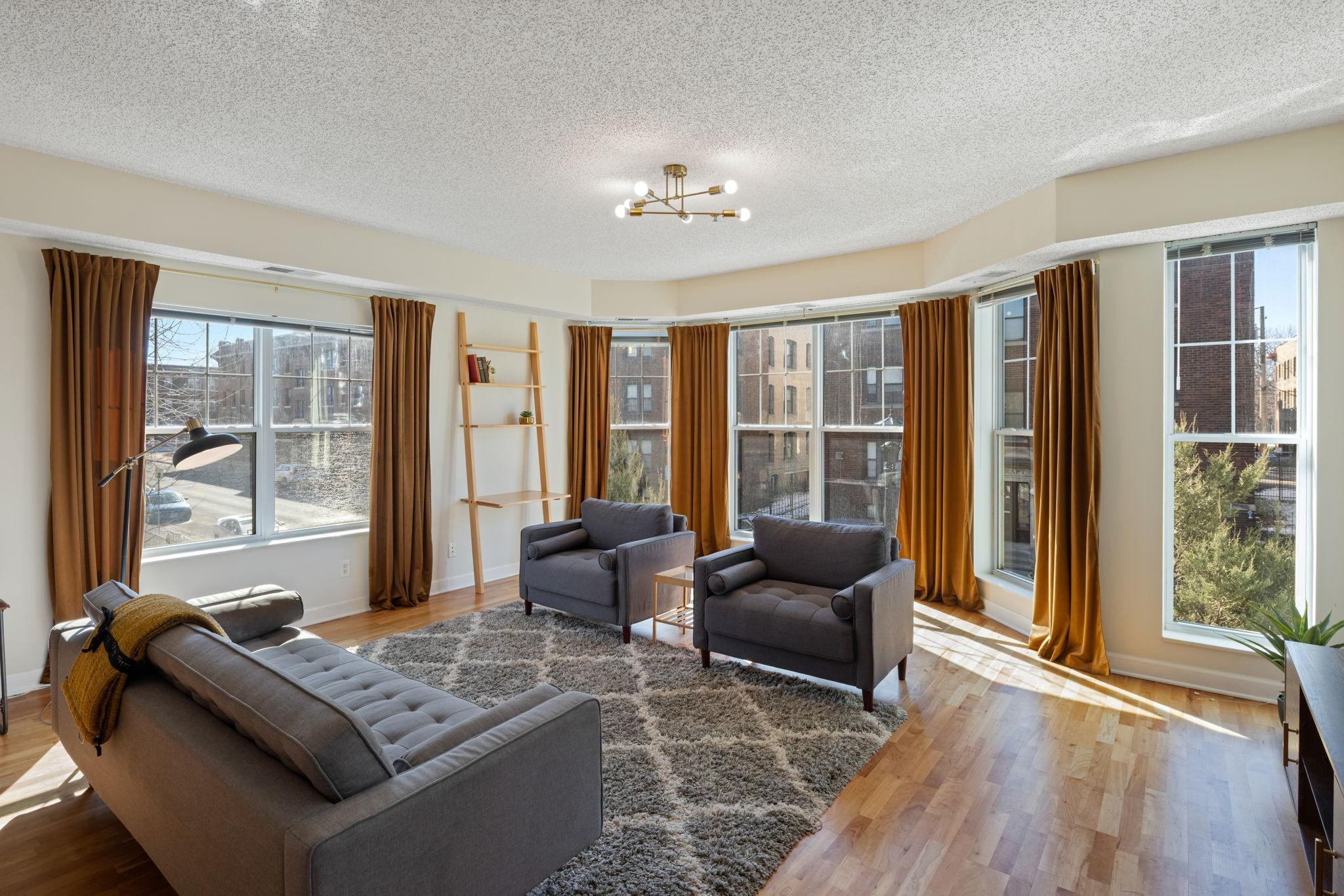 2nd image of 1805 3rd Ave S #201, Minneapolis, MN 55404 | MLS# 7041776