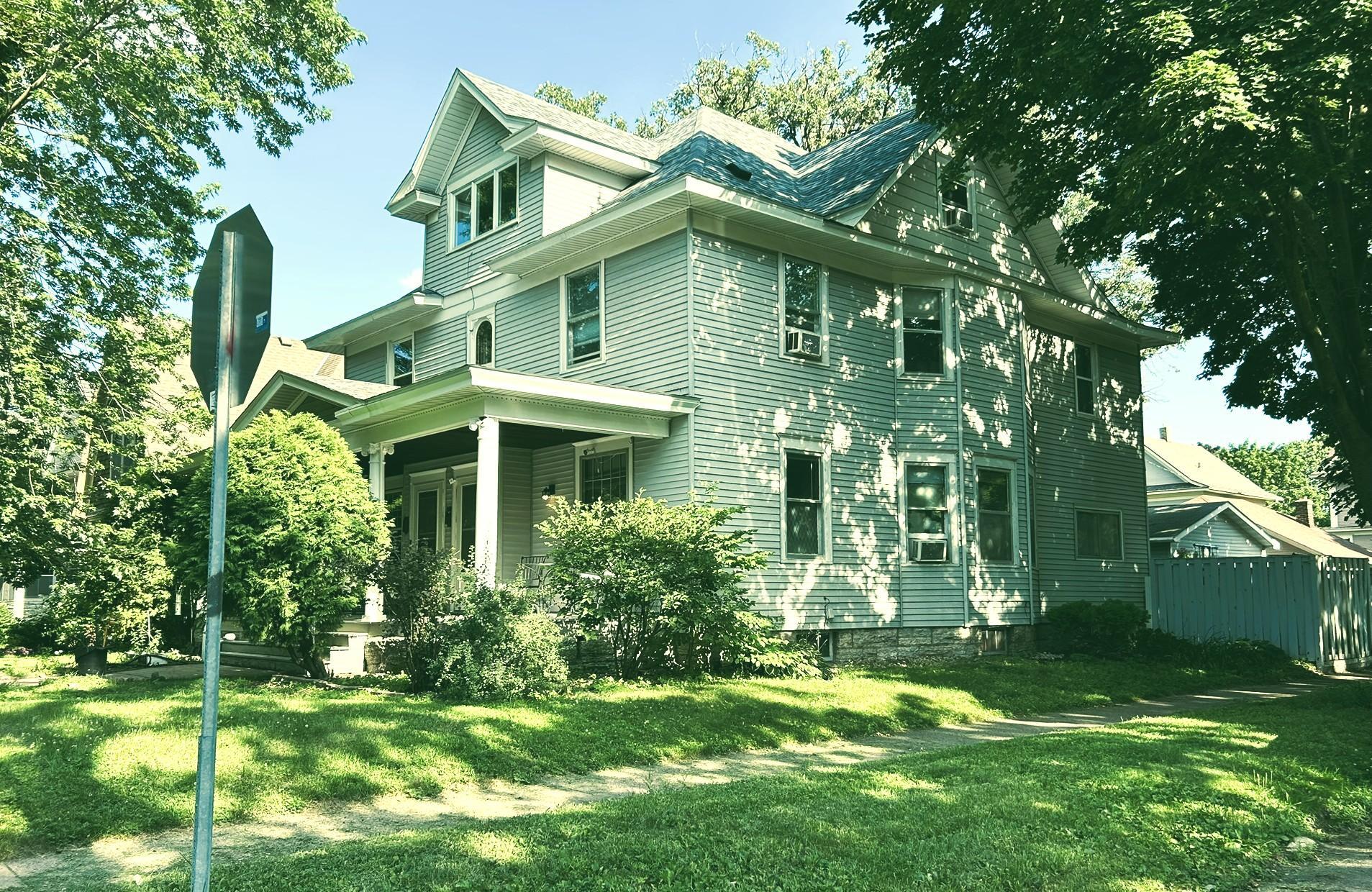 3rd image of 1636 Minnehaha Ave W, Saint Paul, MN 55104 | MLS# 7041832