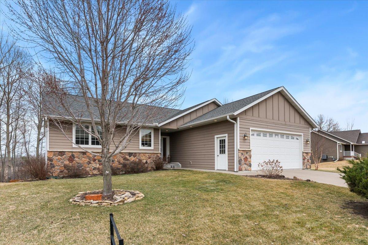 Homes for sale in Lake City, MN | 1430 Woodland Wy, Lake City, MN 55041 | MLS# 7042002