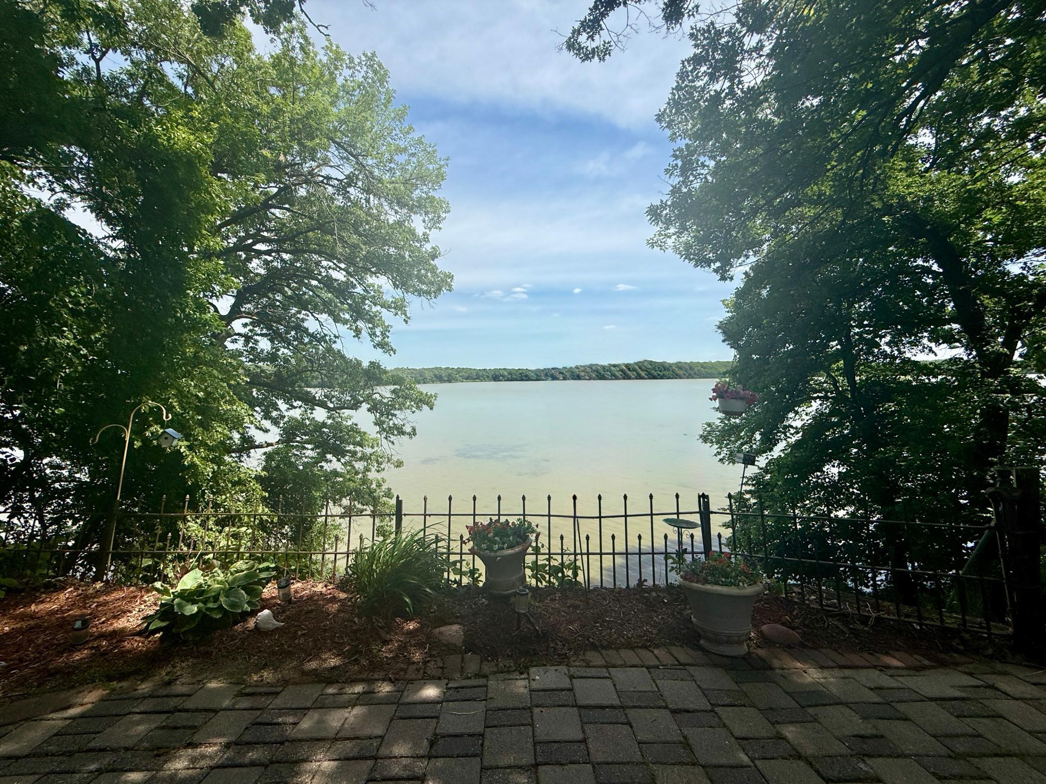 3rd image of 1907 S Shore Dr, Albert Lea, MN 56007 | MLS# 7042294
