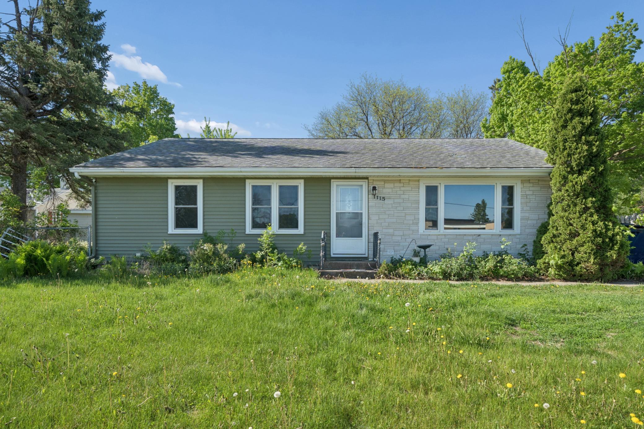 Homes for sale in Faribault, MN | 1115 10th St Sw, Faribault, MN 55021 | MLS# 7042353