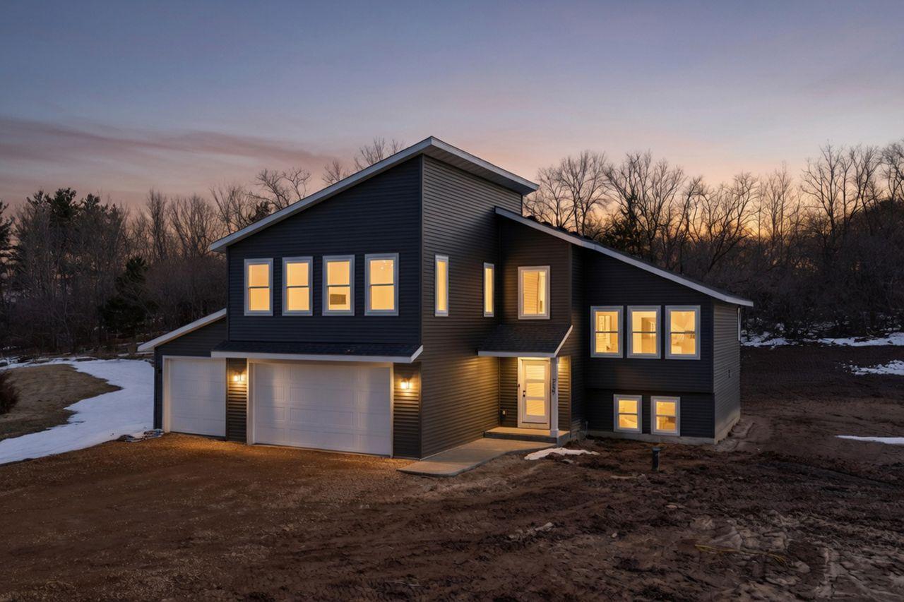 1st image of 739 Magoo Rd, Hudson, WI 54016 | MLS# 7042534