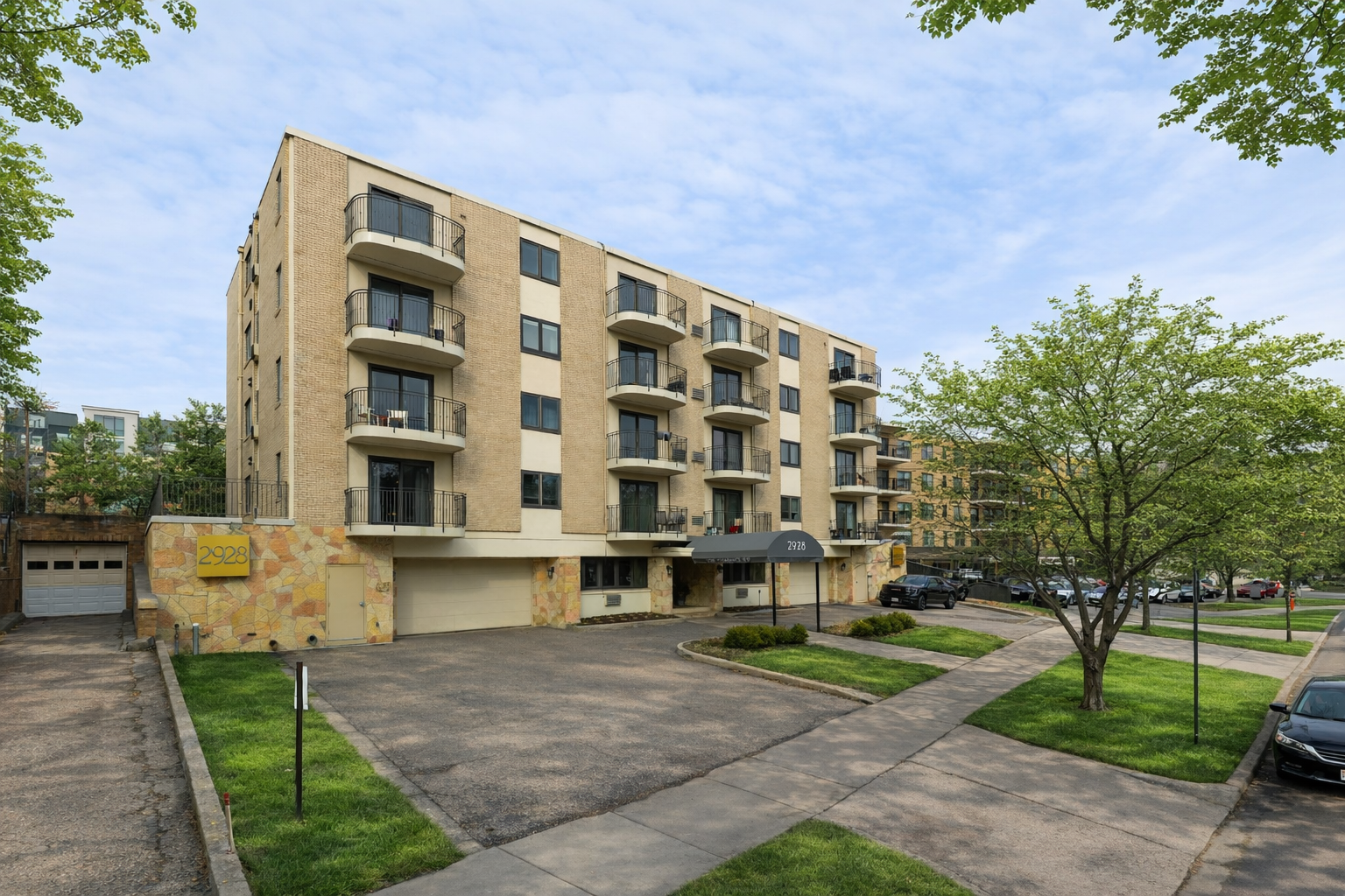 1st image of 2928 Dean Pkwy #2L, Minneapolis, MN 55416 | MLS# 7043158