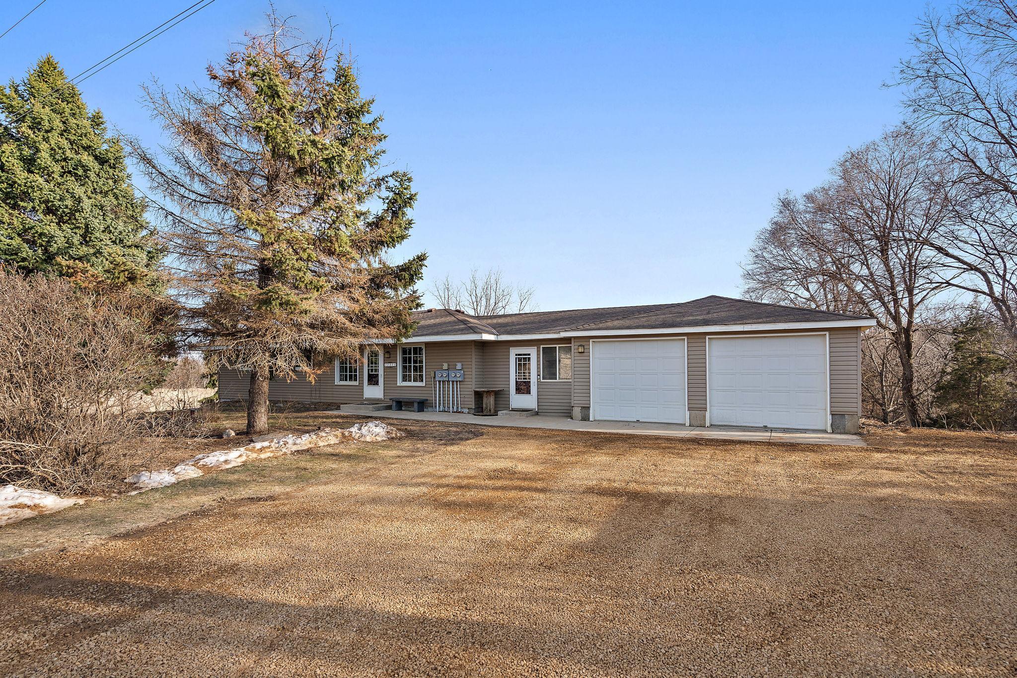 2nd image of 17375 Homestead Rd, Carver, MN 55315 | MLS# 7043616