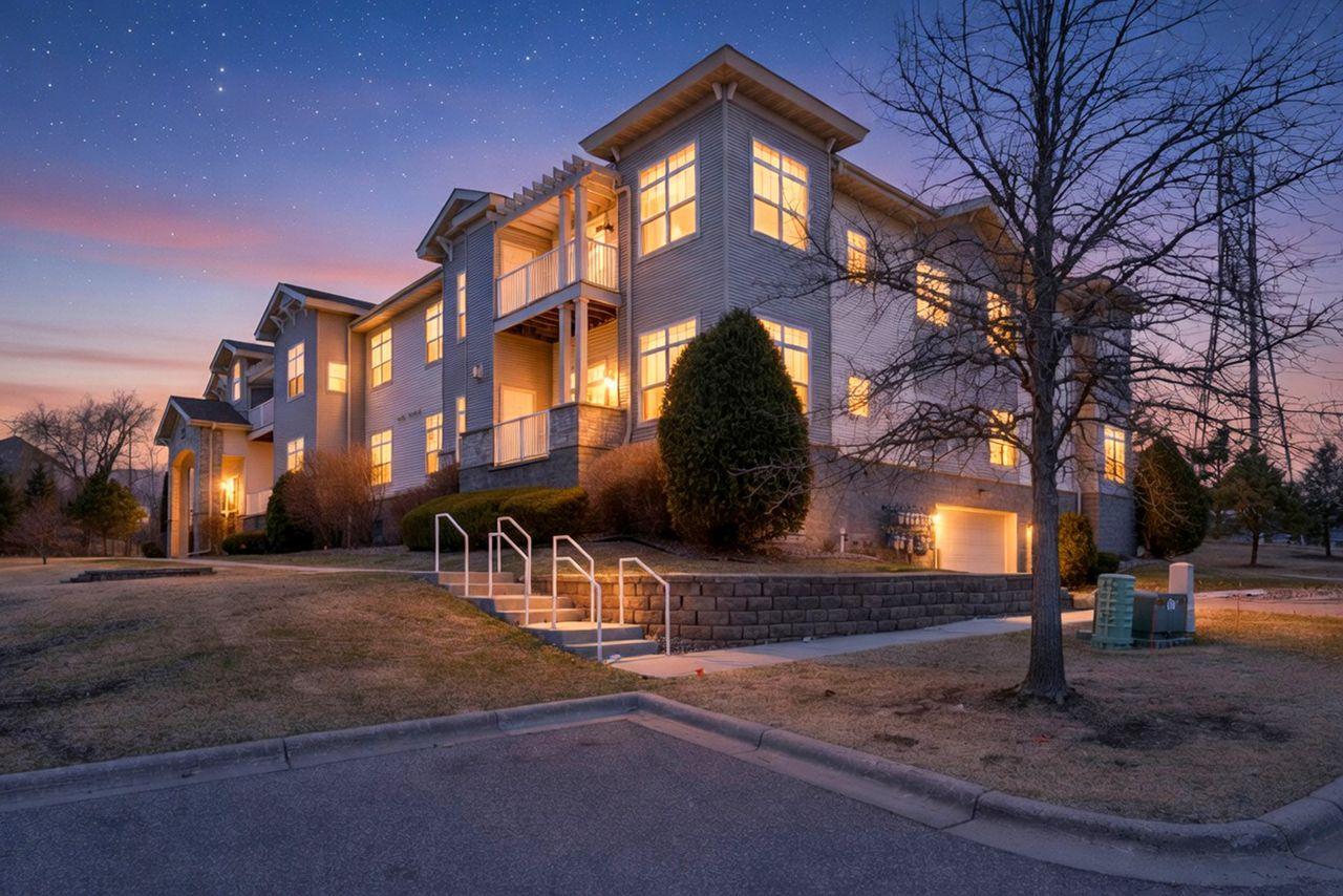 1st image of 1244 County Rd D E, Maplewood, MN 55109