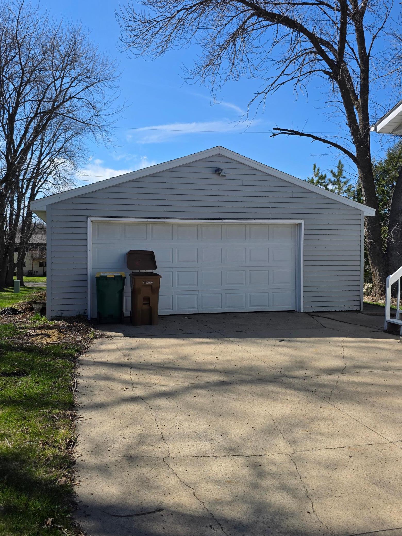 3rd image of 1617 Crystal Dr, Albert Lea, MN 56007 | MLS# 7044394