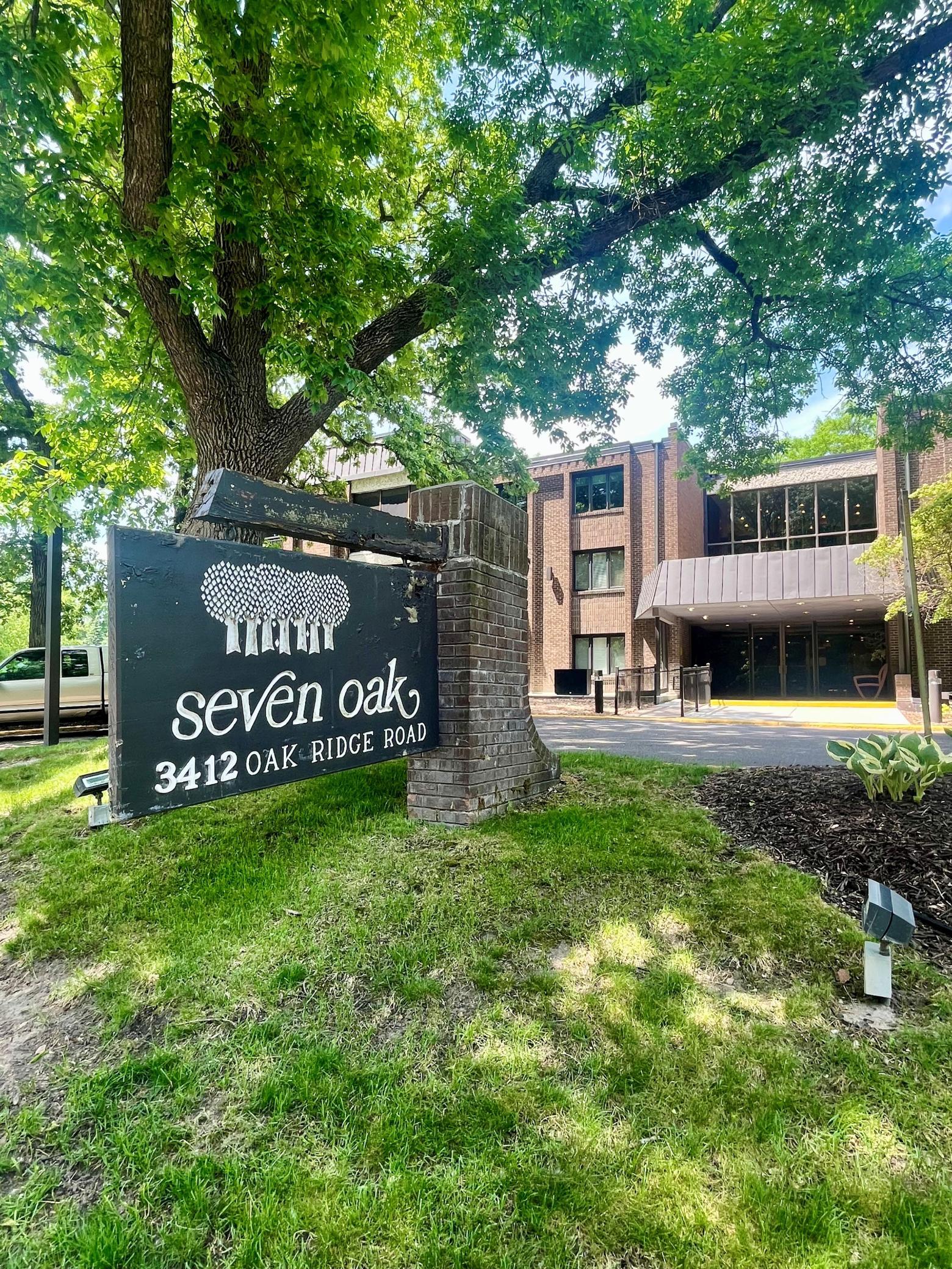 Homes for sale in Minnetonka, MN | 3412 Oak Ridge Rd #317, Minnetonka, MN 55305 | MLS# 7044699