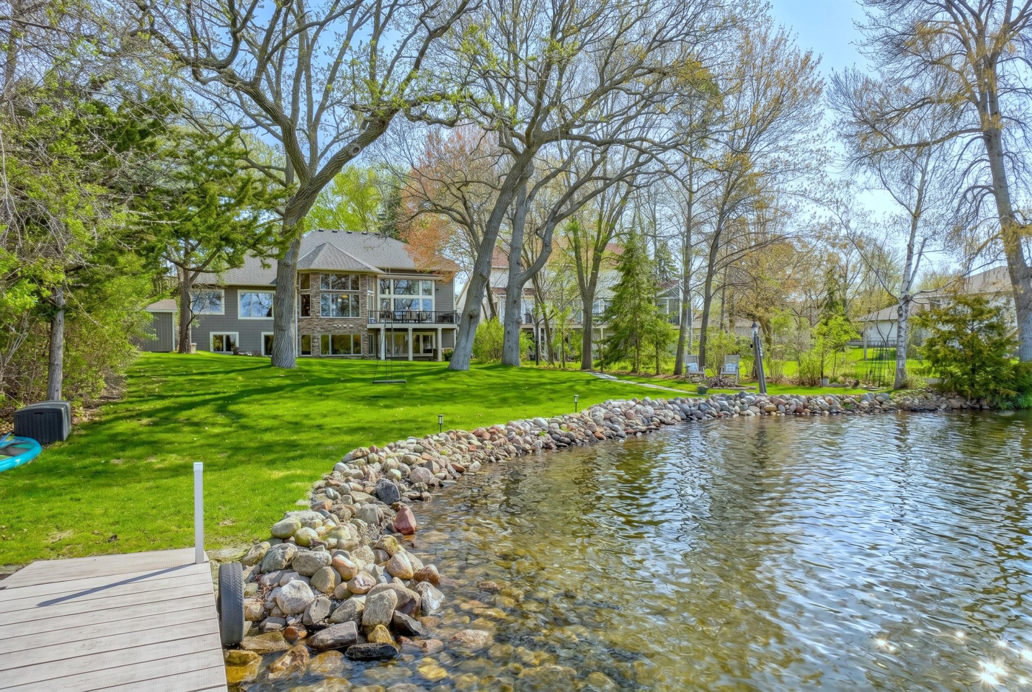 1st image of 5256 Oxford St N, Saint Paul, MN 55126 | MLS# 7045191