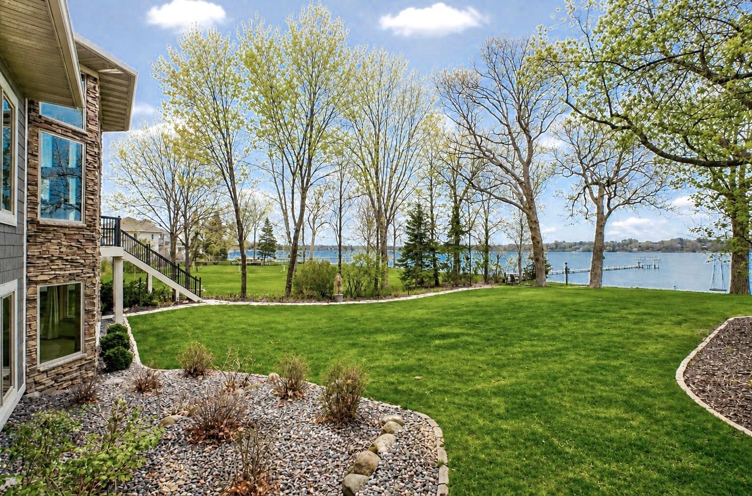 2nd image of 5256 Oxford St N, Saint Paul, MN 55126 | MLS# 7045191
