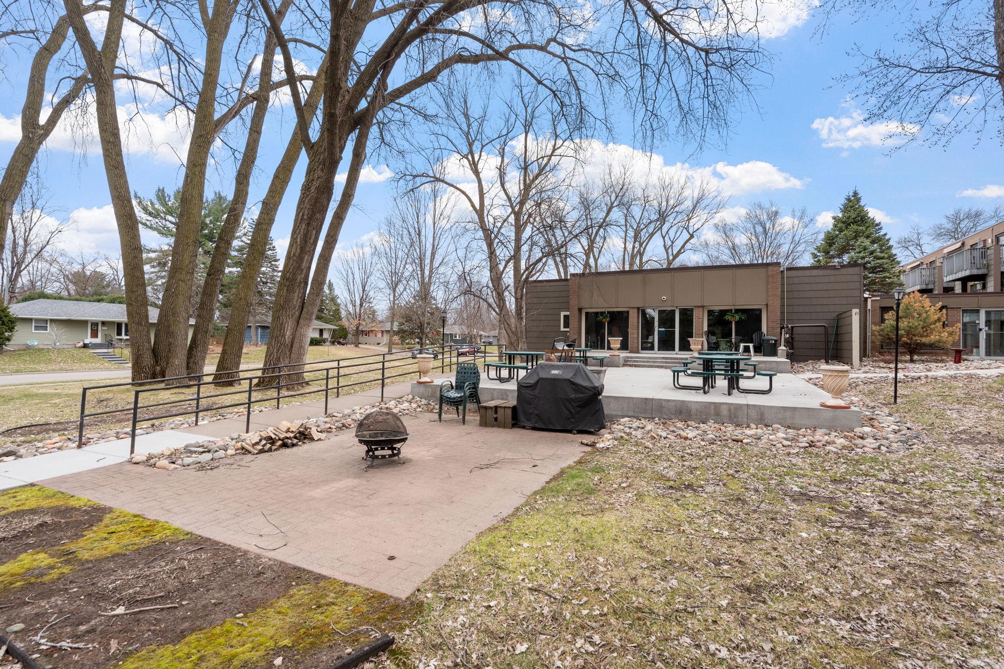 5th image of 2800 Hamline Ave N, Roseville, MN 55113