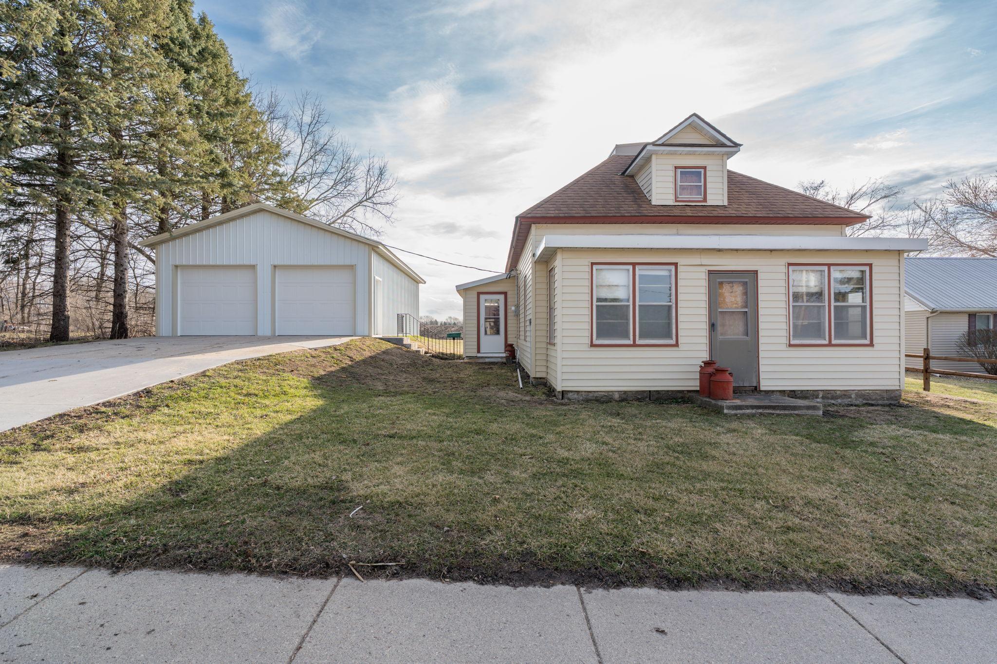 Homes for sale in Kilkenny, MN | 397 S Kilkenny Rd, Kilkenny, MN 56052 | MLS# 7046205