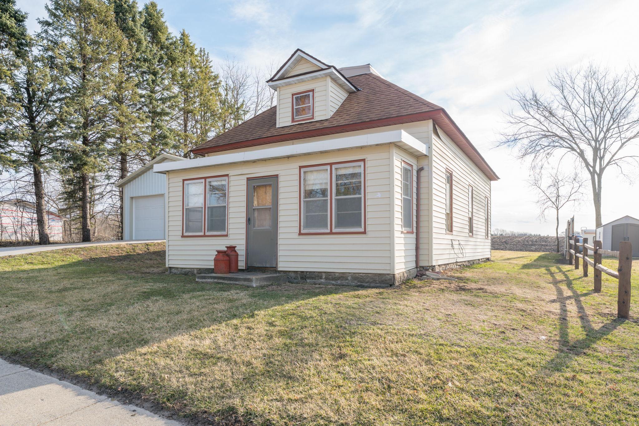 Homes for sale in Kilkenny, MN | 397 S Kilkenny Rd, Kilkenny, MN 56052 | MLS# 7046205